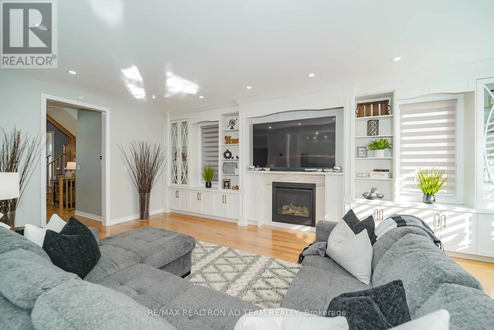 1109 BALTIC LANE