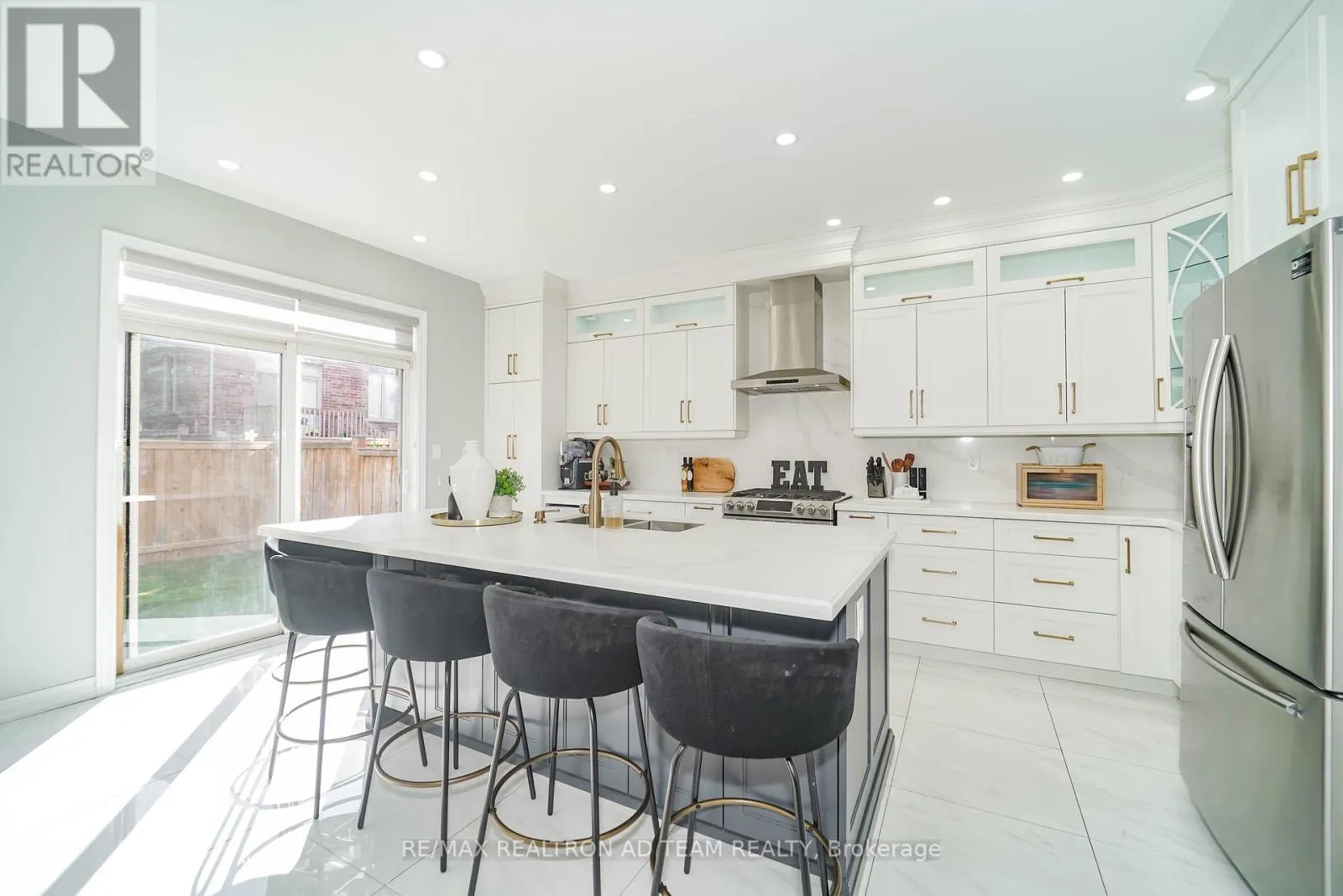1109 BALTIC LANE