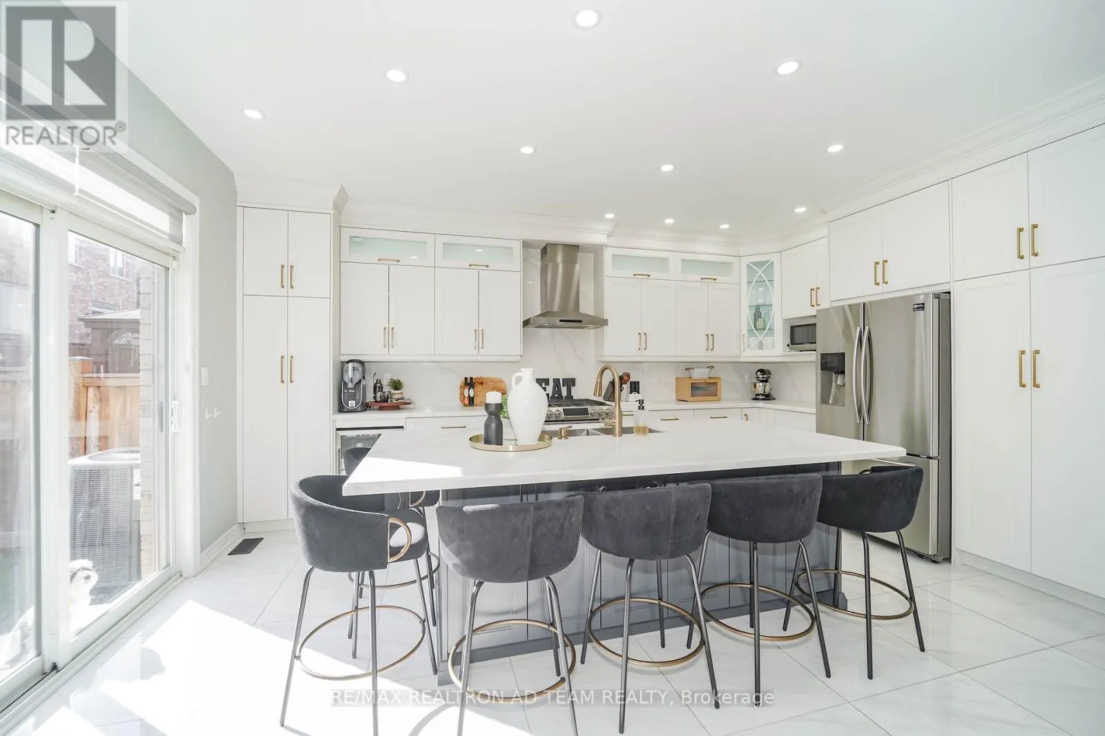 1109 BALTIC LANE