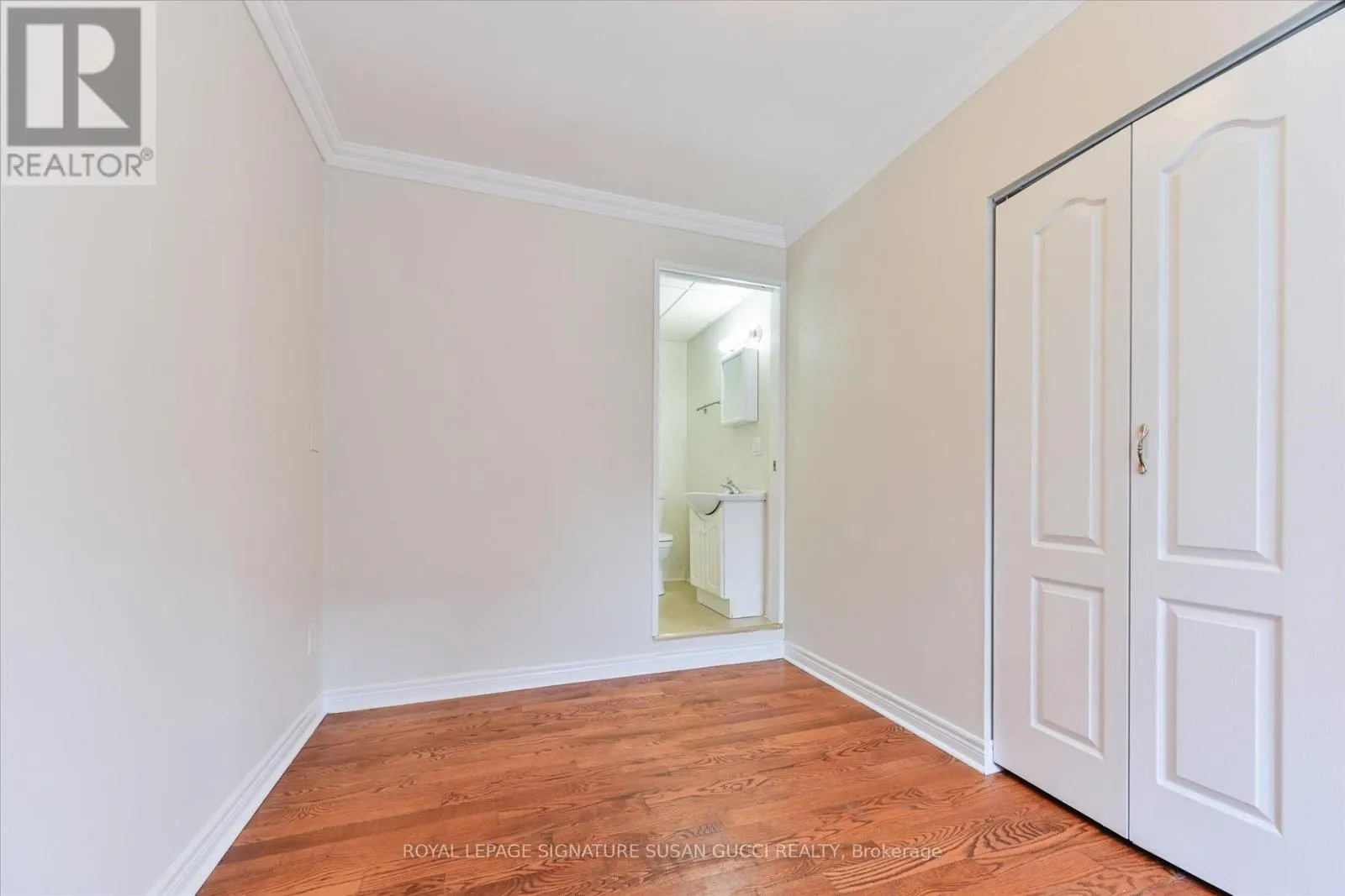 454 DONLANDS AVENUE