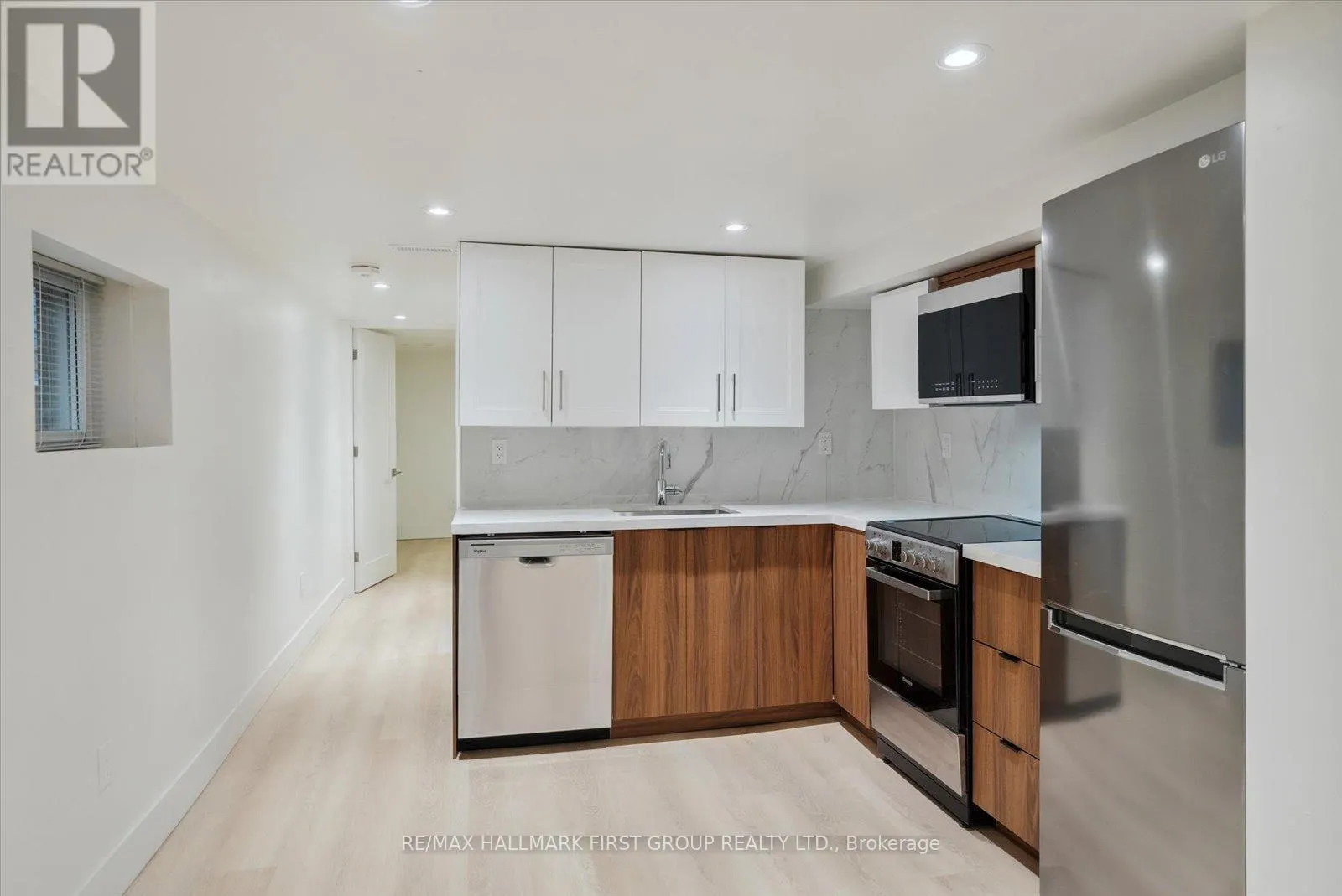 LOWER - 285 RHODES AVENUE
