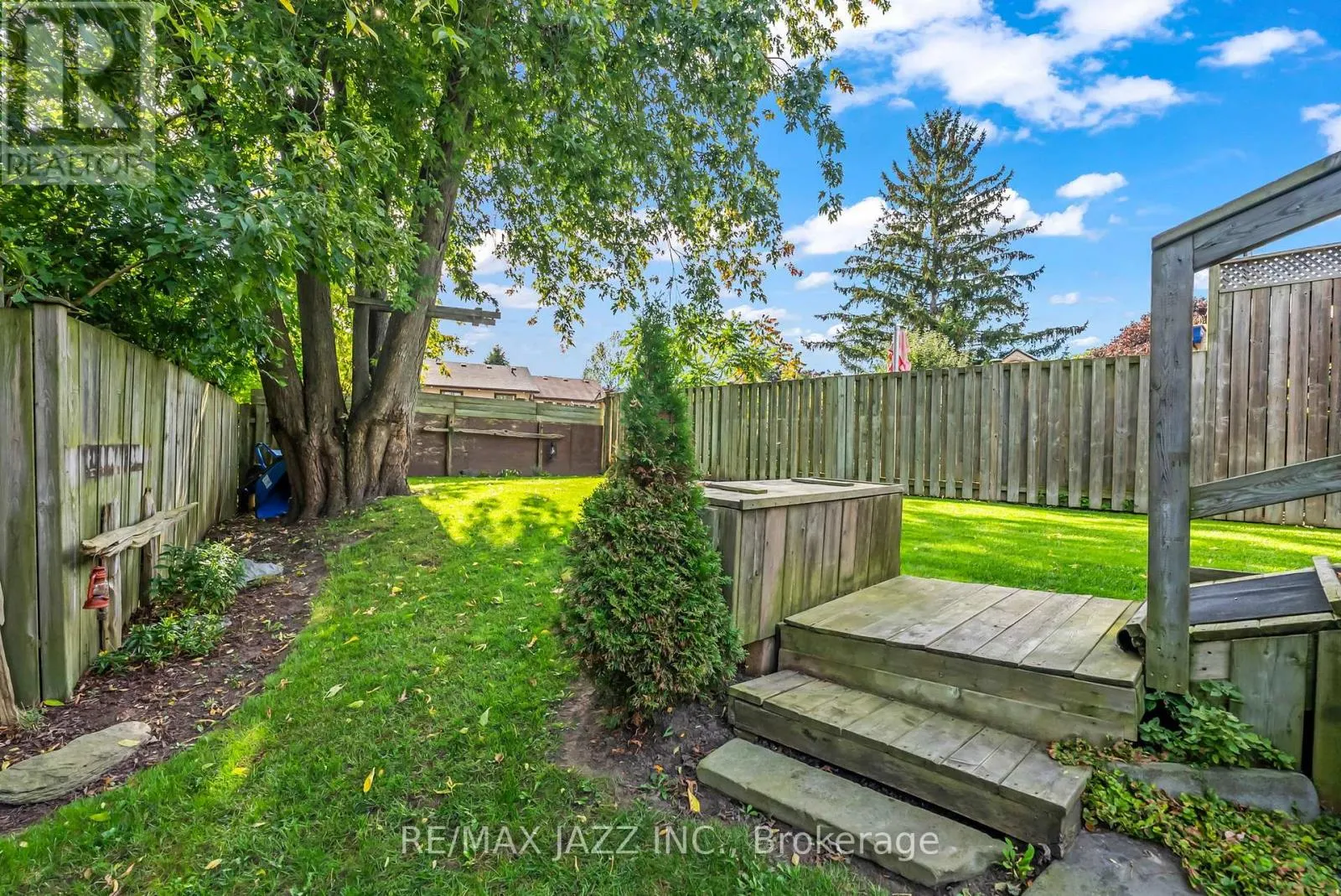 1326 VALLEY DRIVE