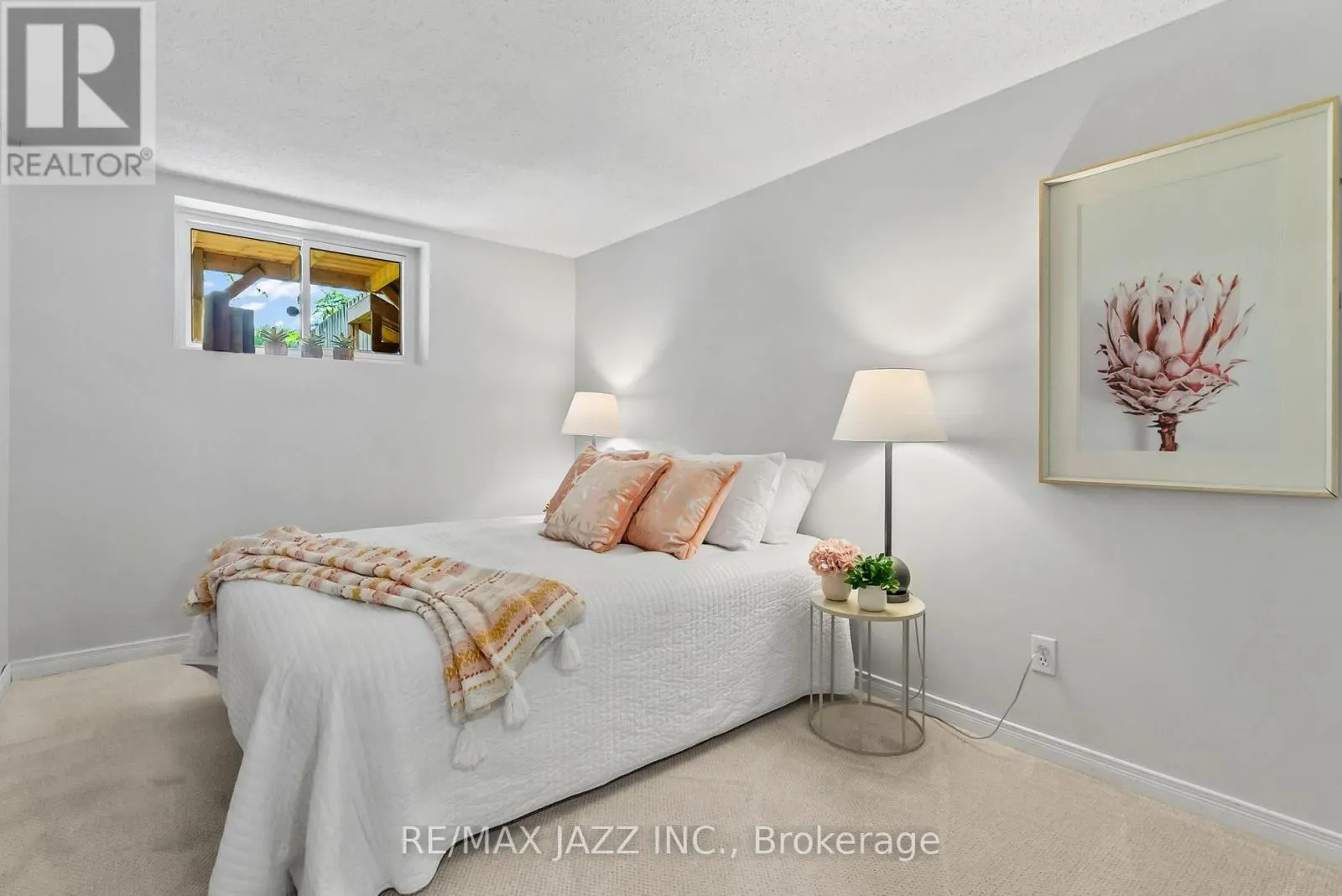 1326 VALLEY DRIVE