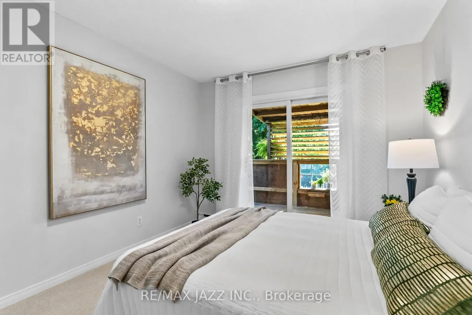 1326 VALLEY DRIVE