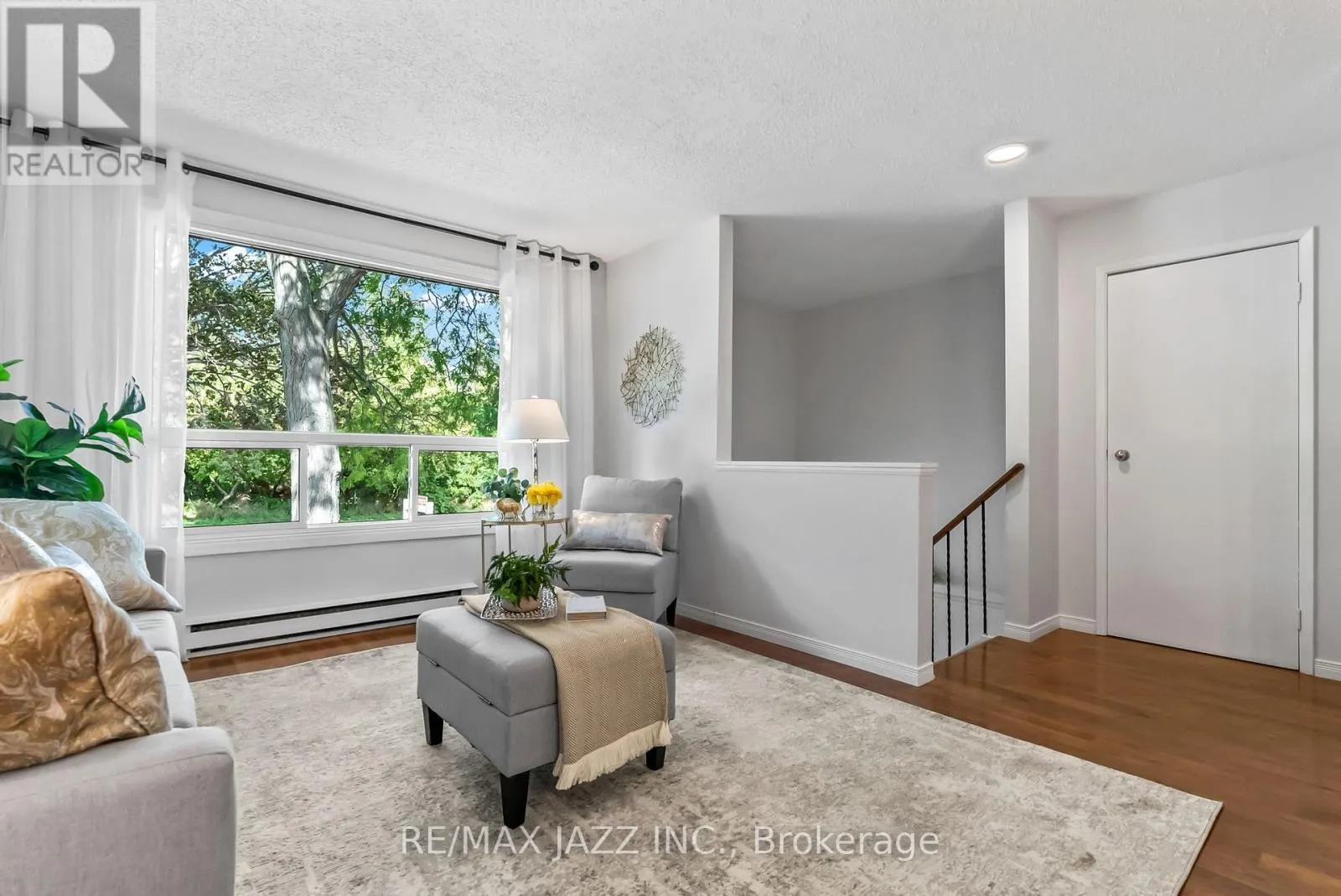 1326 VALLEY DRIVE