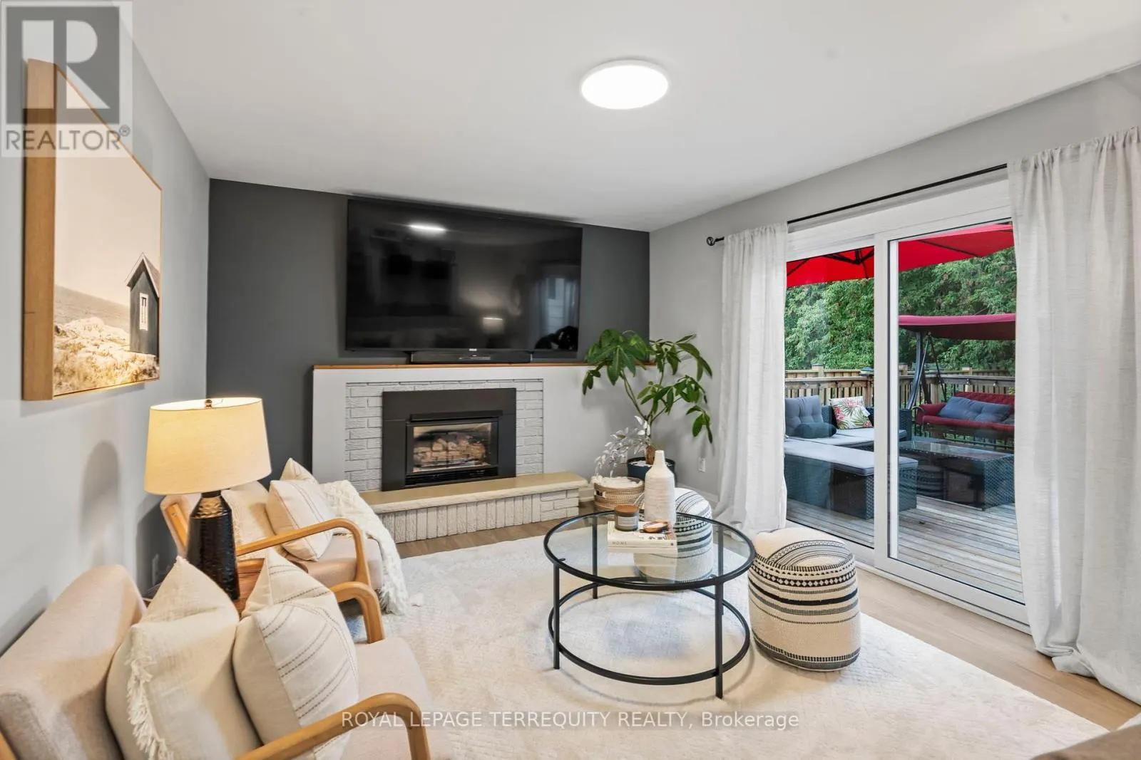 708 ARUBA CRESCENT