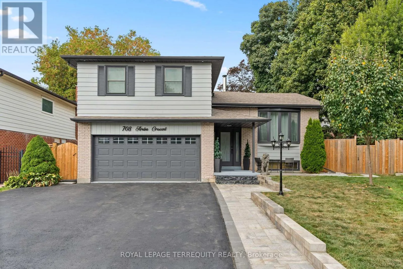 708 ARUBA CRESCENT