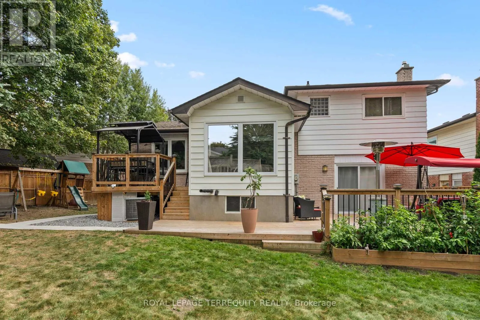 708 ARUBA CRESCENT
