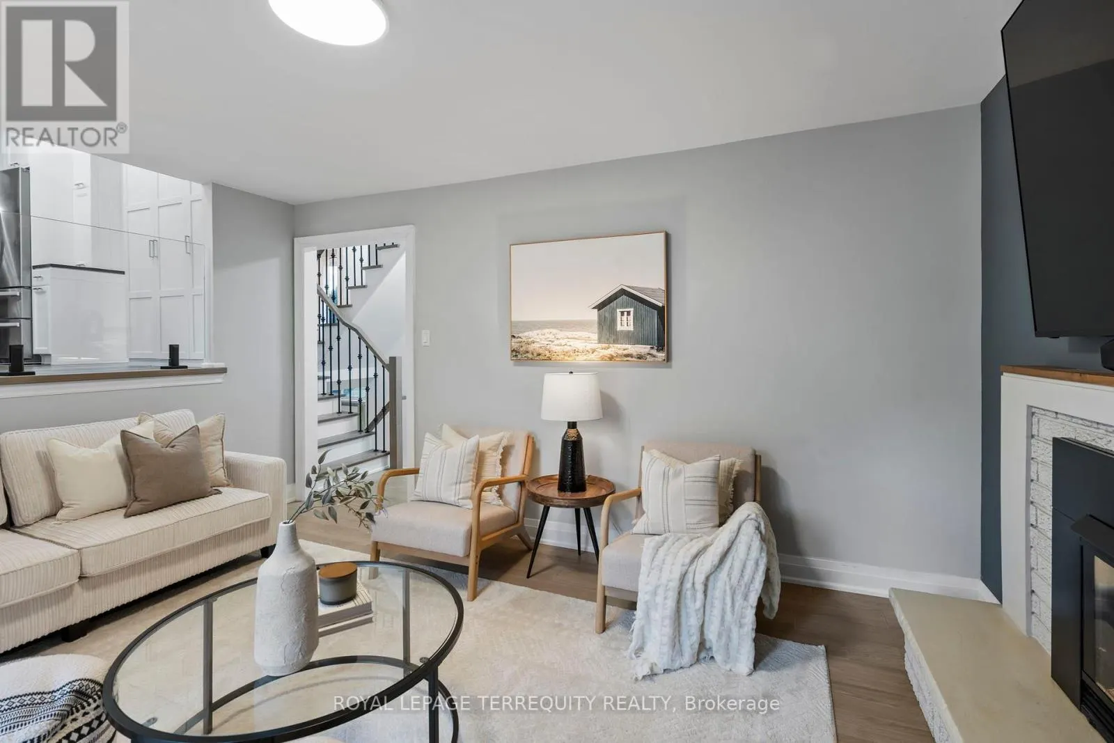 708 ARUBA CRESCENT