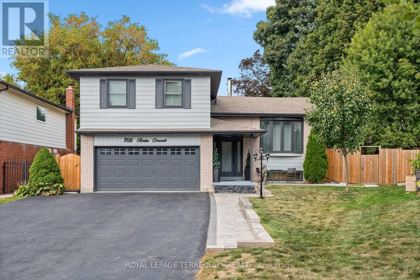 708 ARUBA CRESCENT