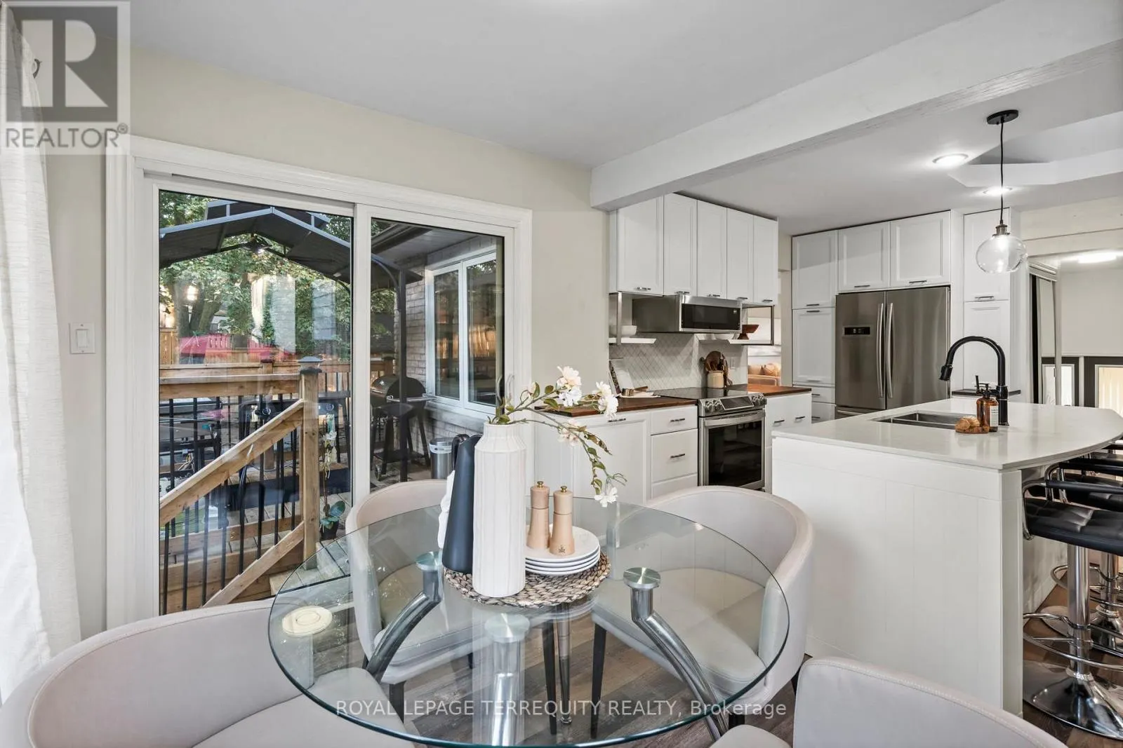 708 ARUBA CRESCENT