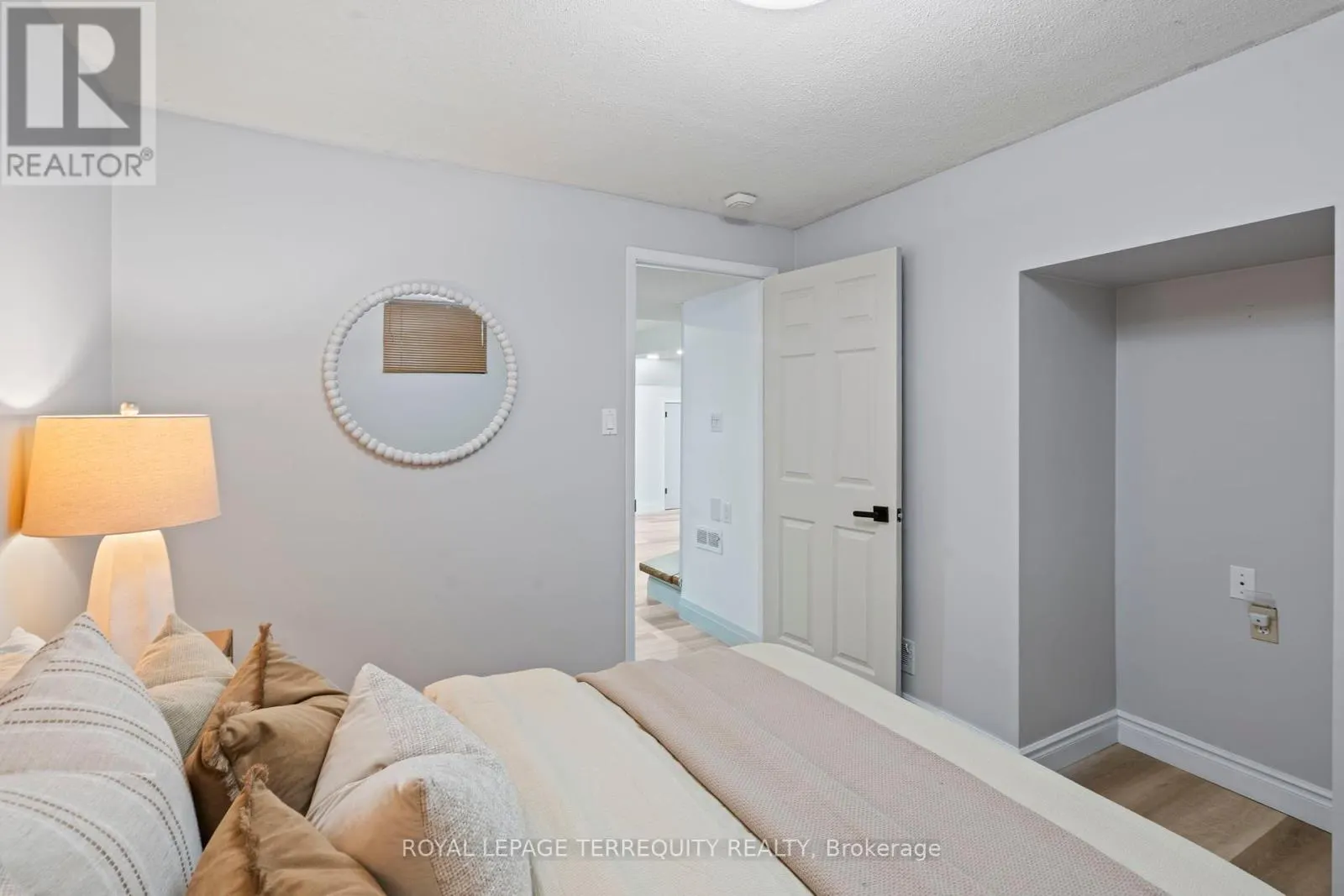 708 ARUBA CRESCENT
