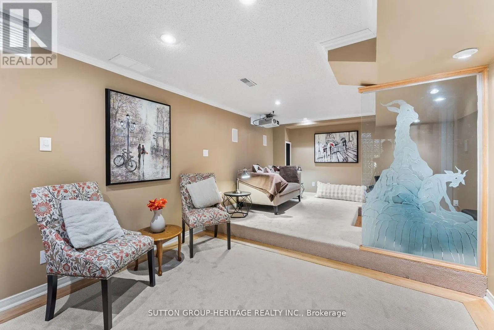 2300 ABBOTT CRESCENT
