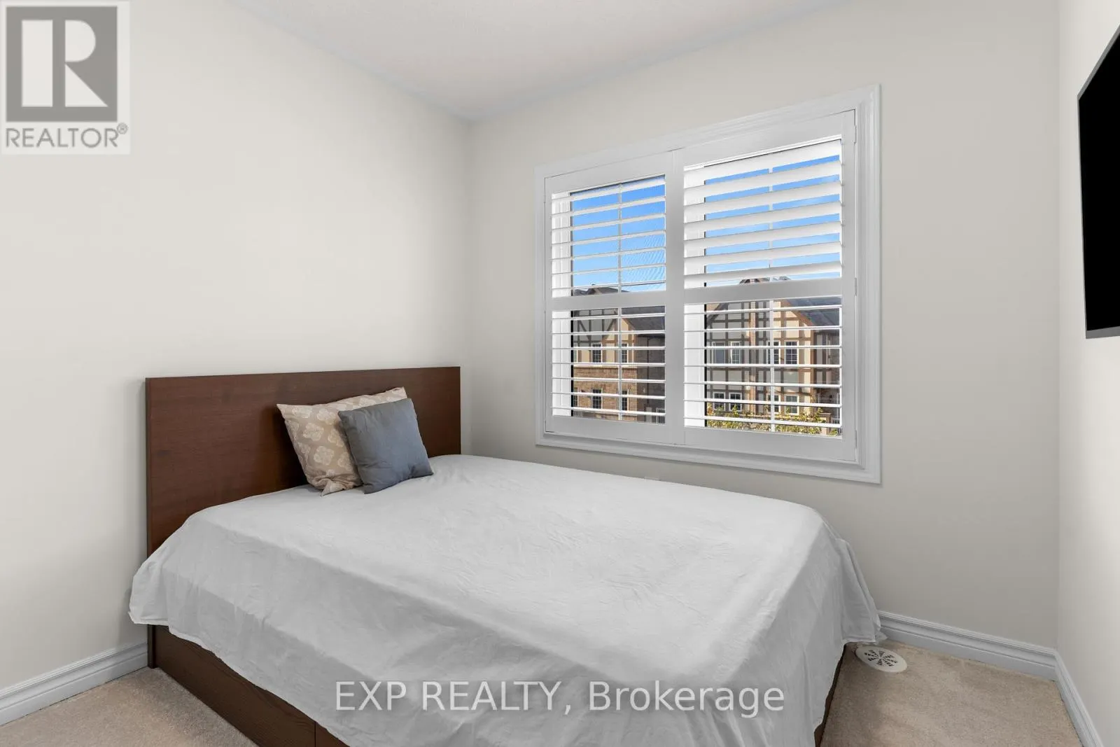 13 GOLDEYE STREET