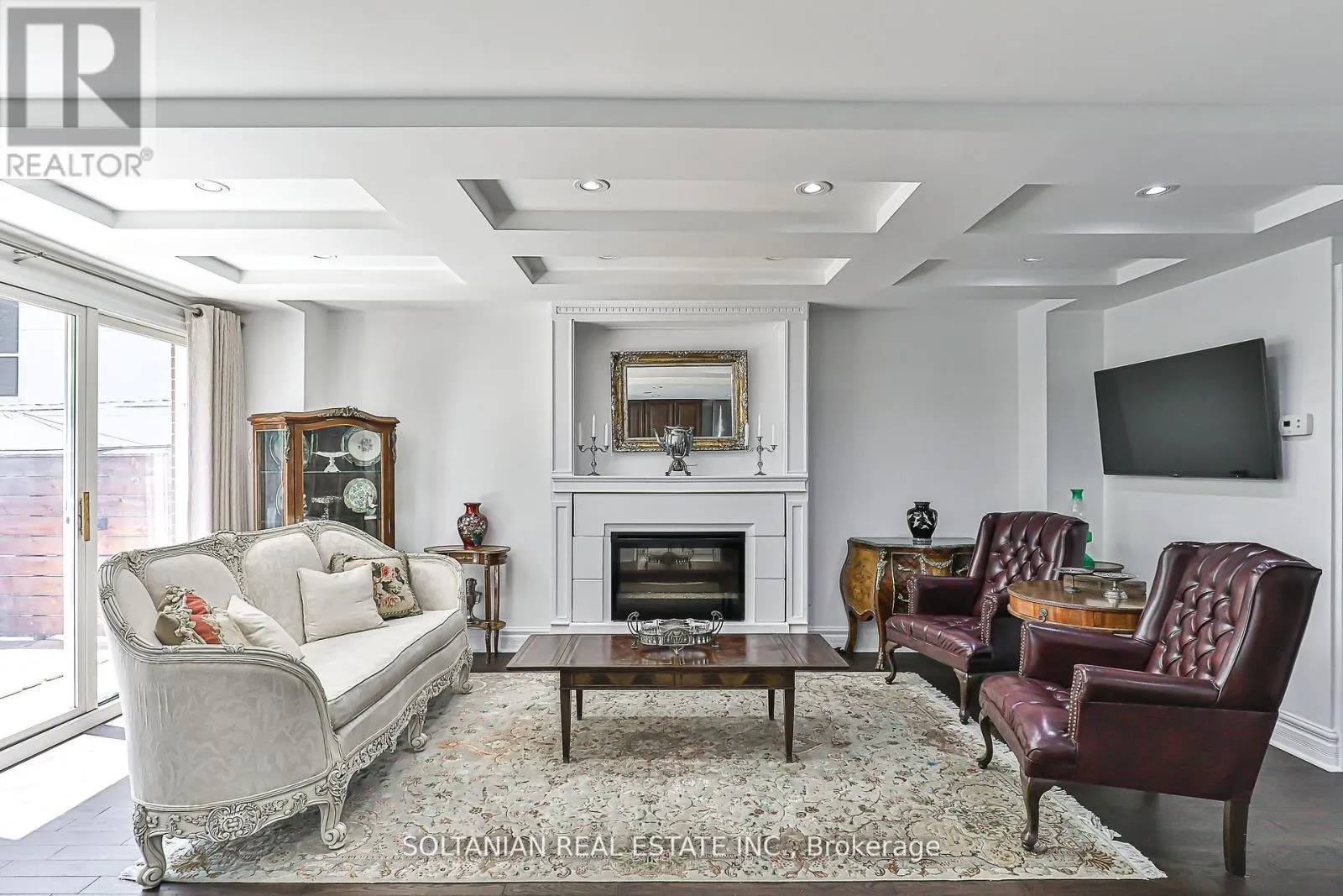 21 PRETORIA AVENUE
