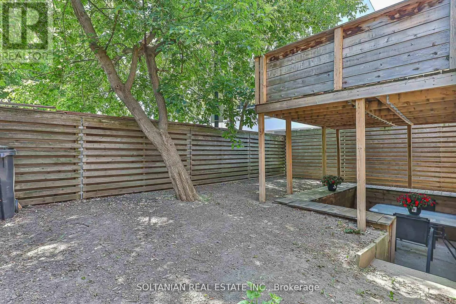 21 PRETORIA AVENUE