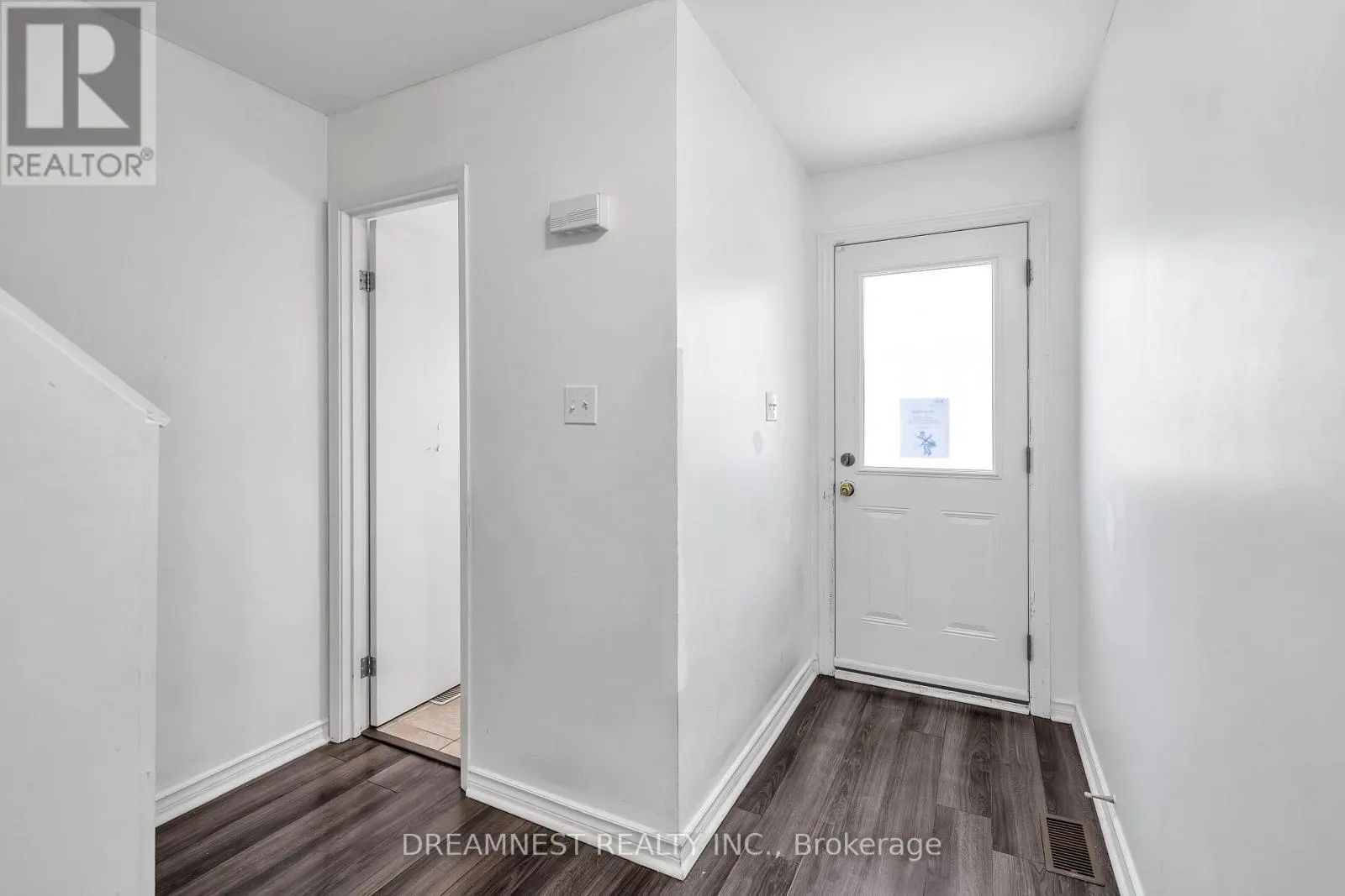 17 - 31 PARKER CRESCENT