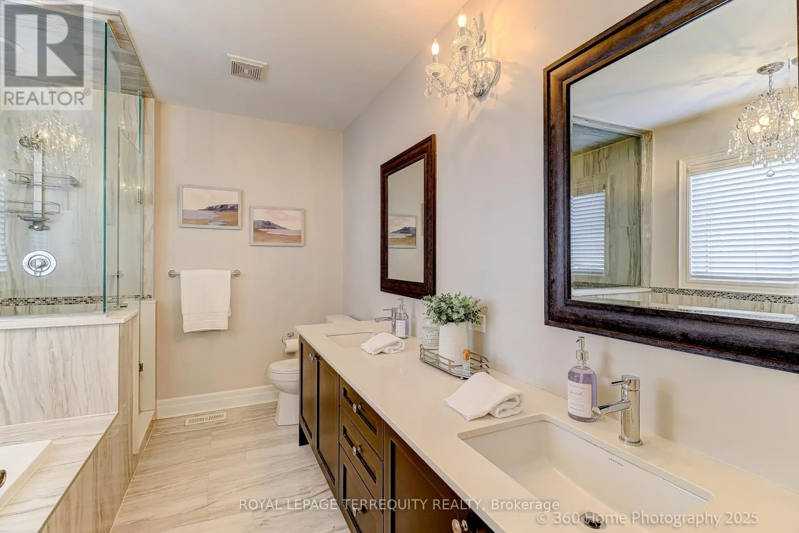 18 NORTHGLEN BOULEVARD