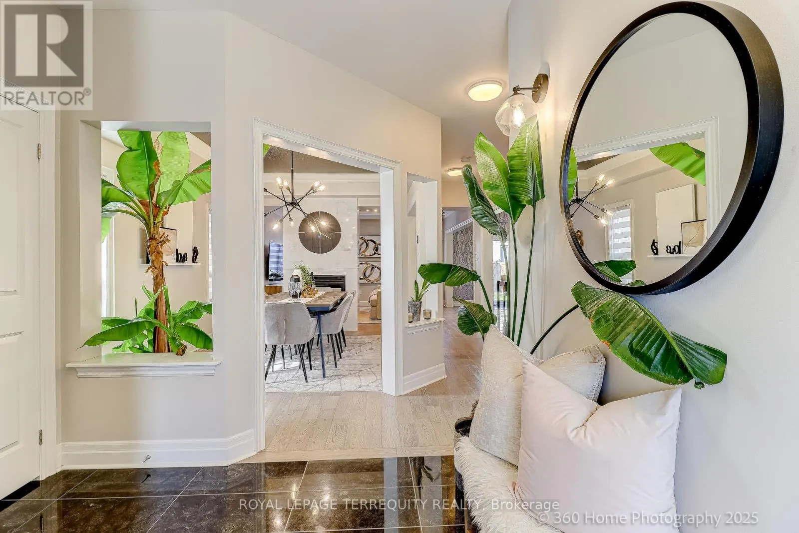 18 NORTHGLEN BOULEVARD