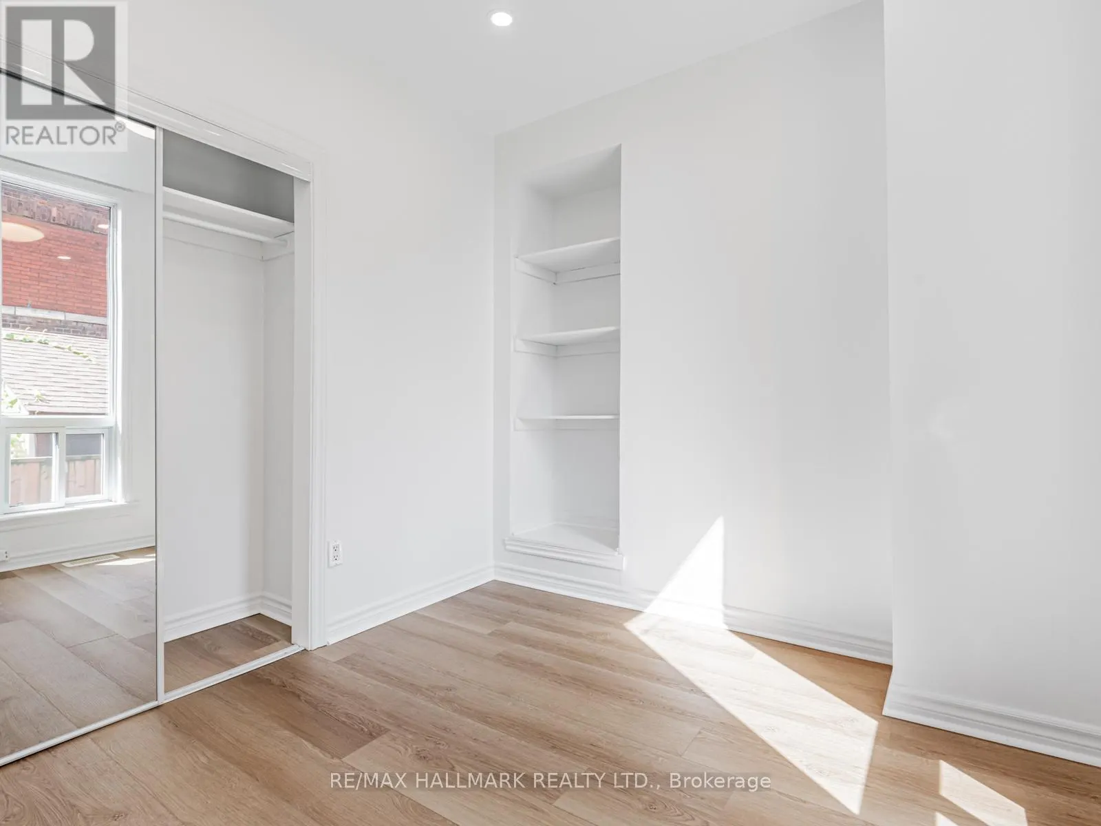 REAR UPPER - 8 REDWOOD AVENUE