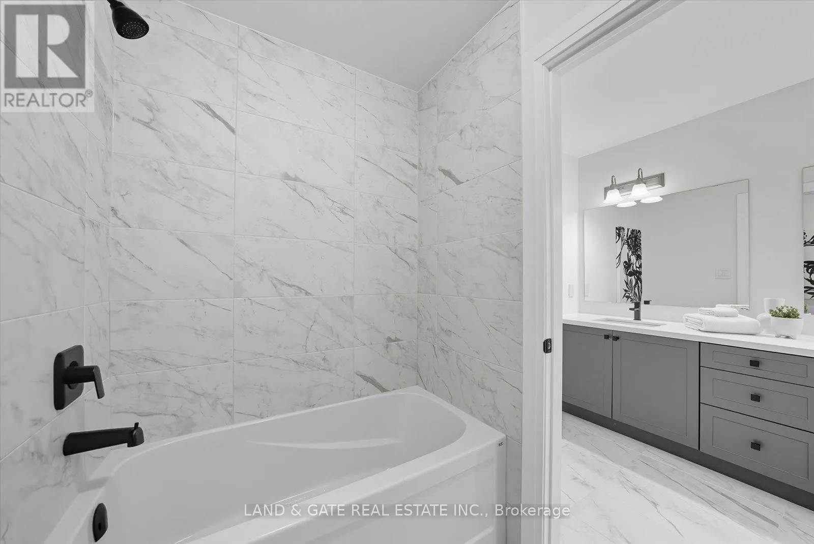 965 QUEENSDALE AVENUE