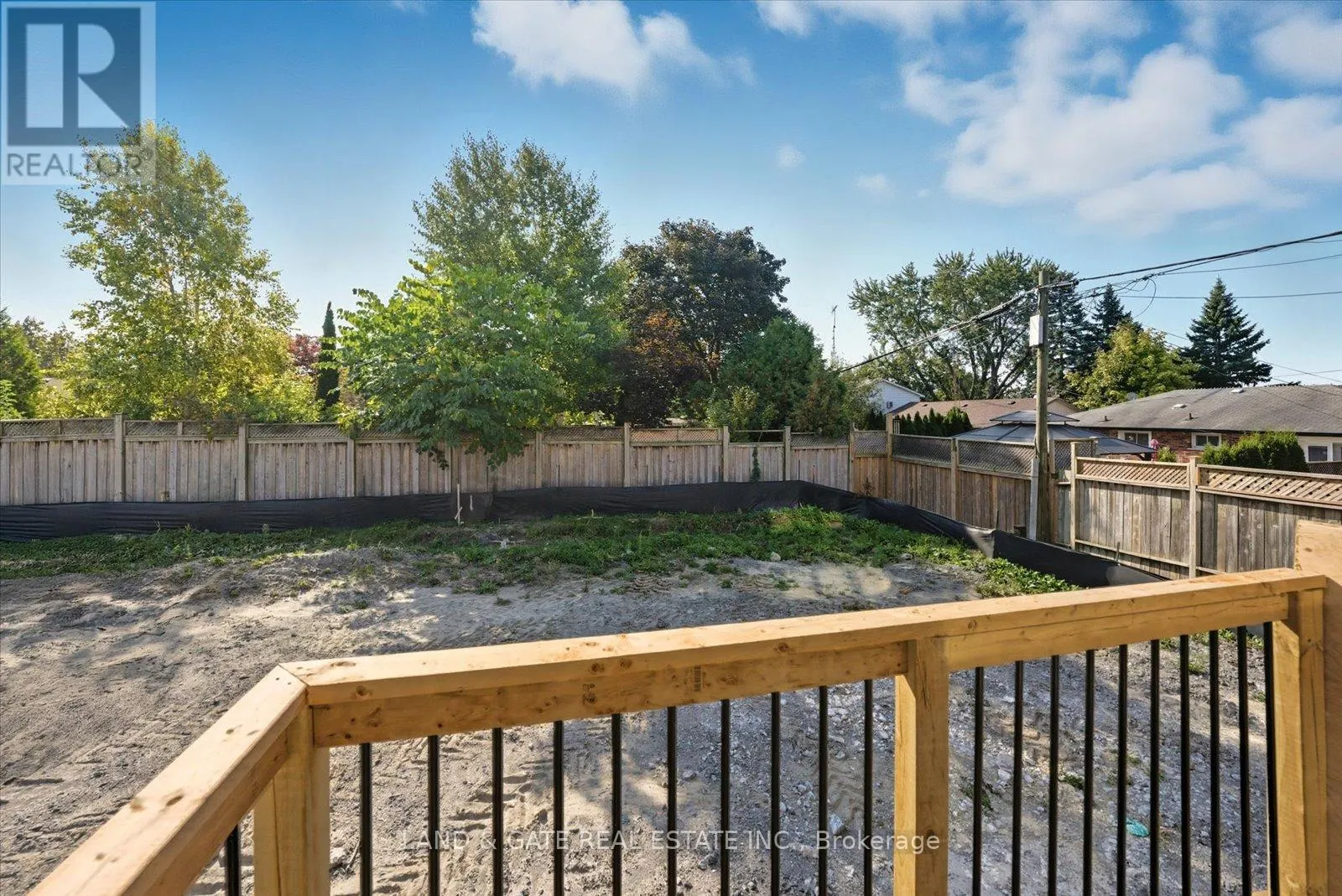 965 QUEENSDALE AVENUE