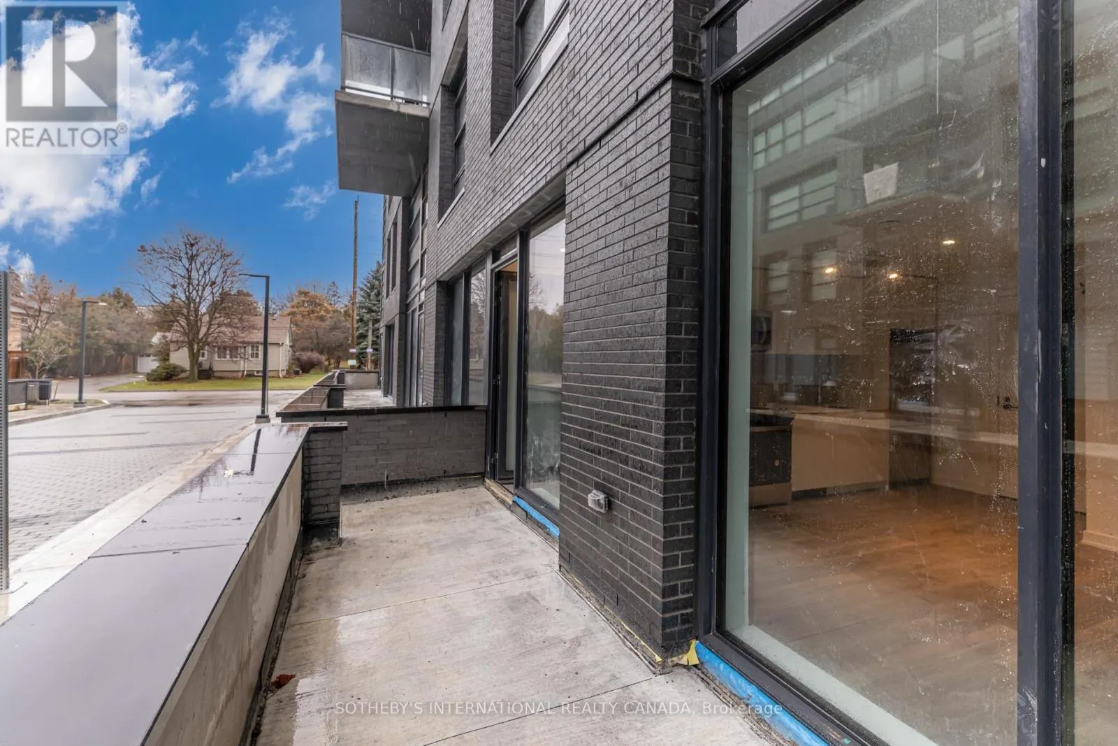 139 C - 1612 CHARLES STREET