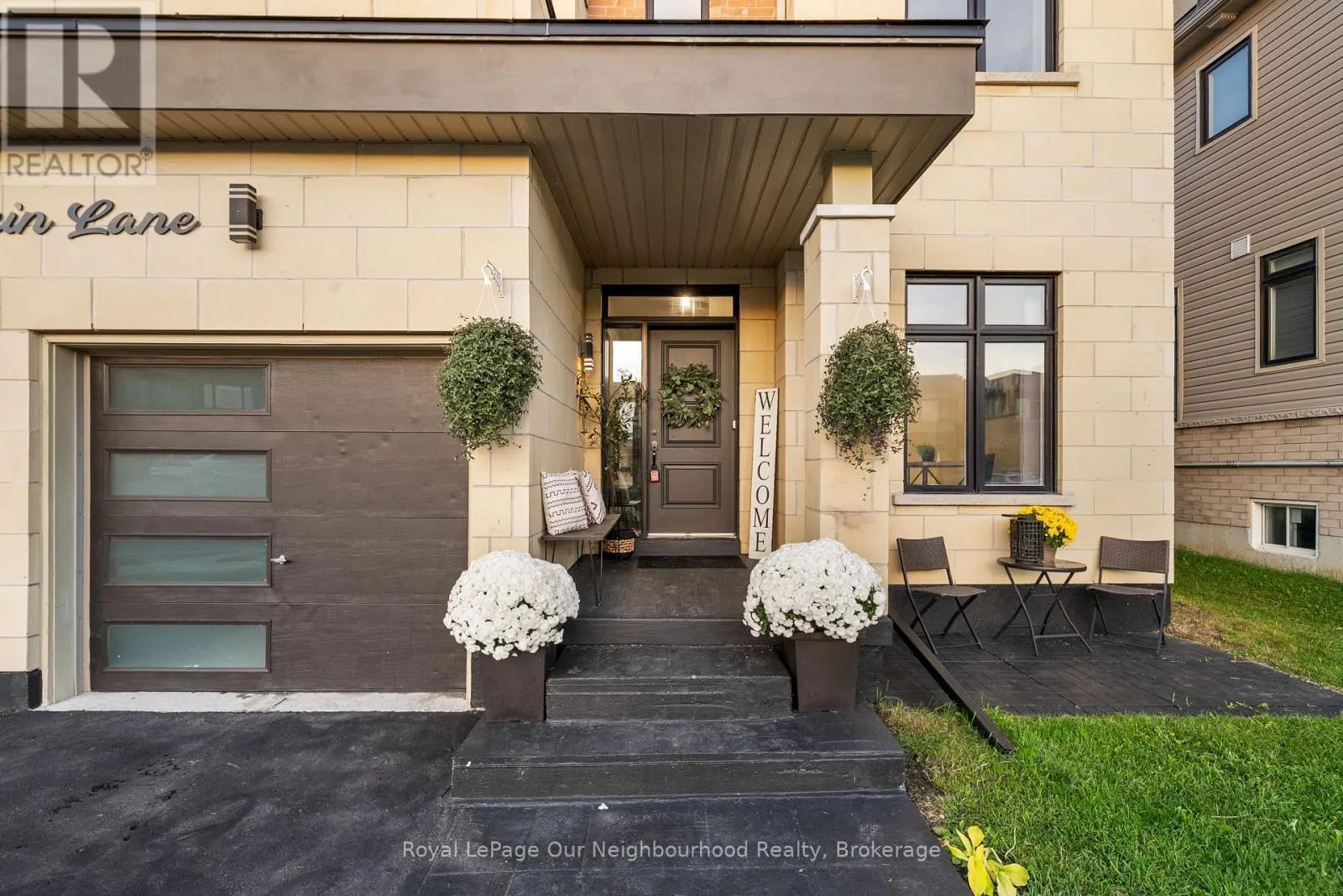 15 LARKIN LANE