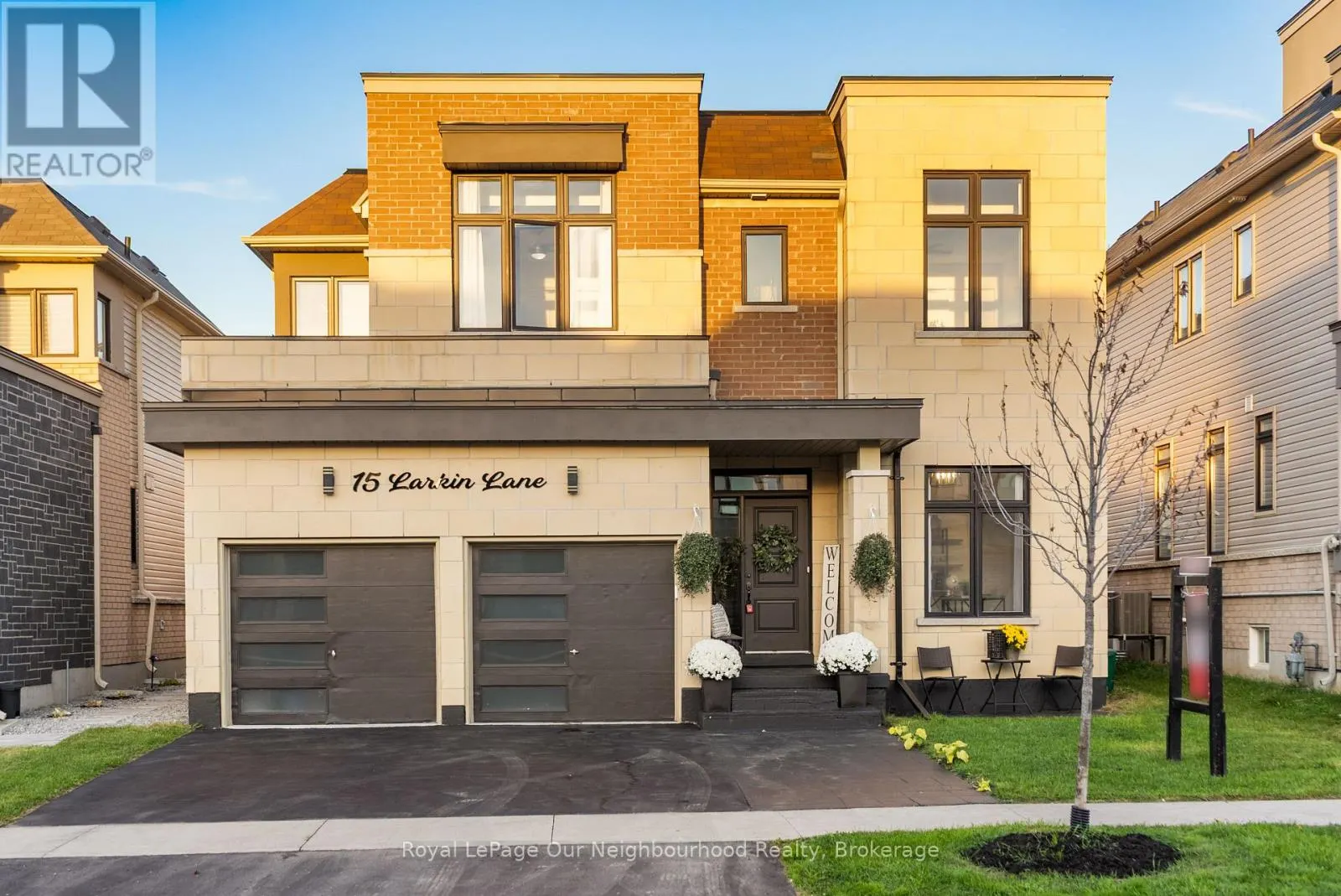 15 LARKIN LANE