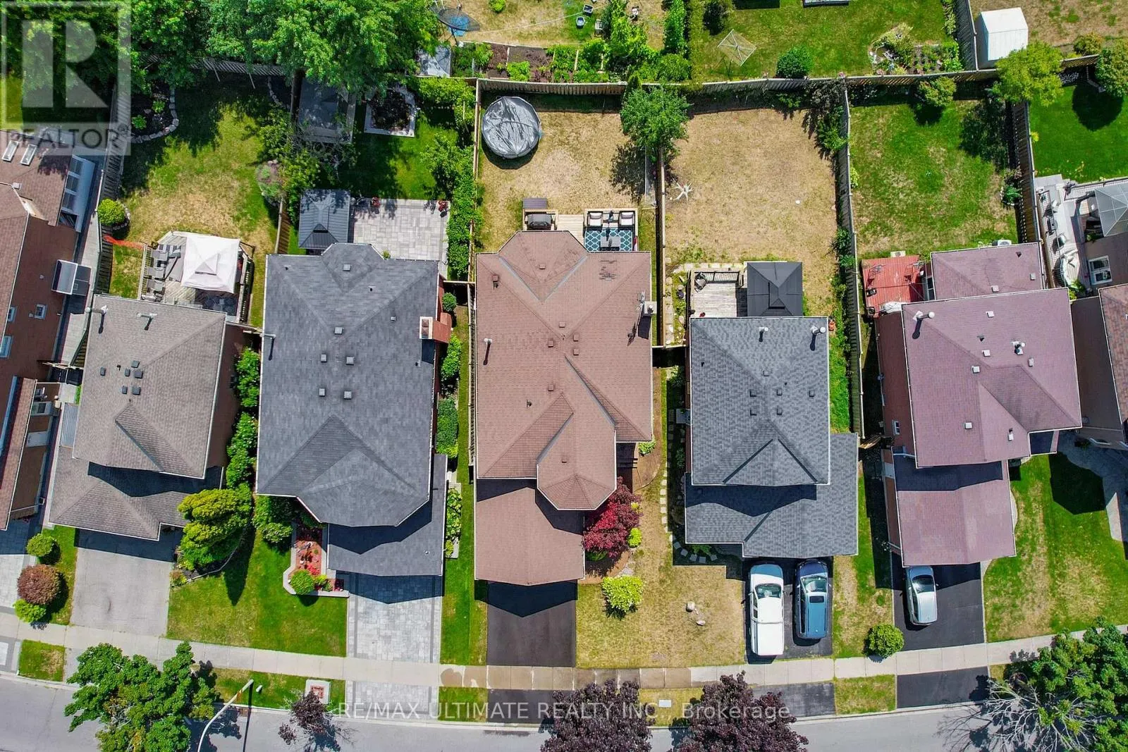 25 WINTERBERRY DRIVE