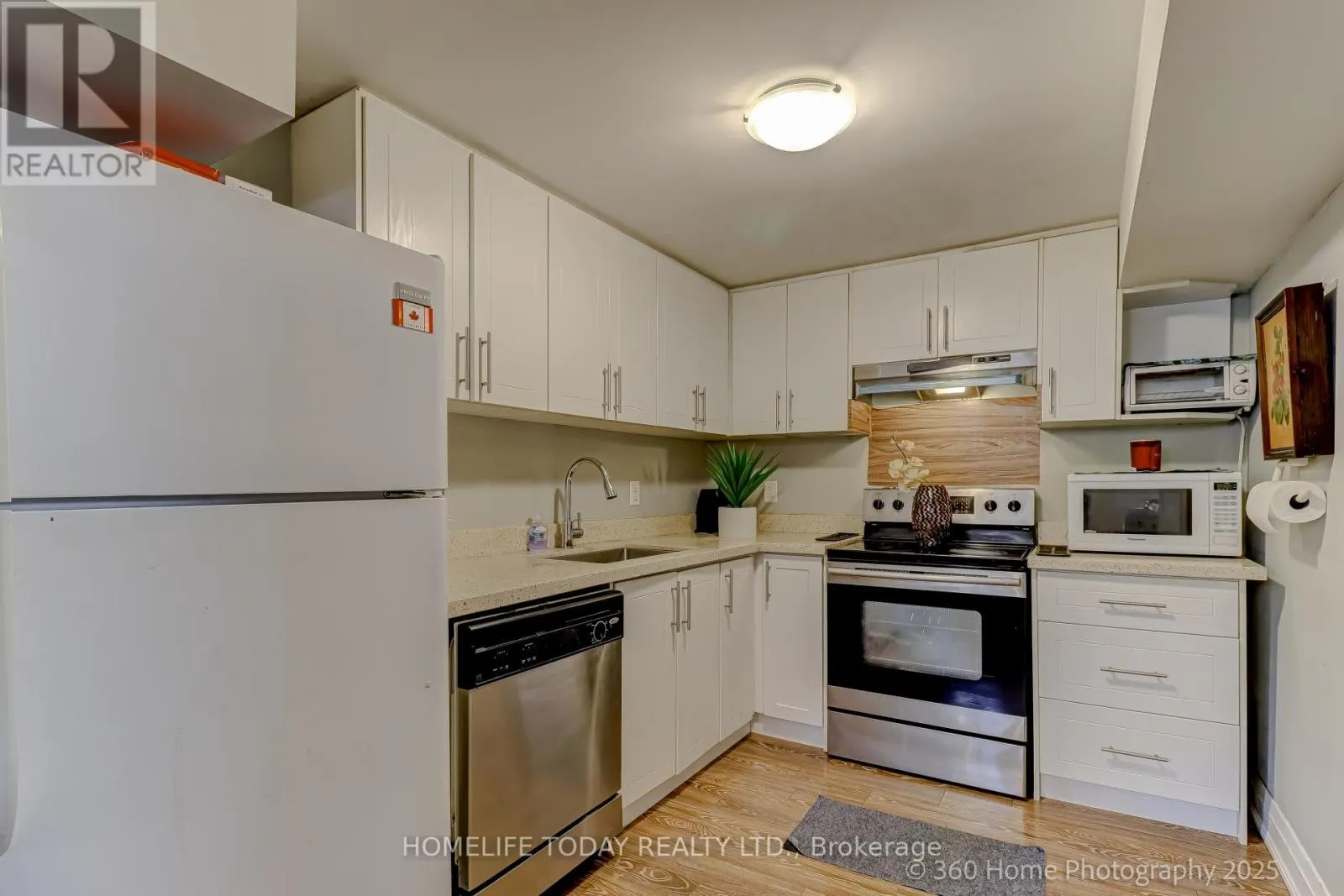 6 GREYABBEY TRAIL