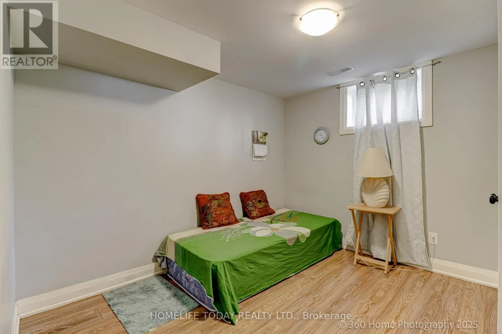 6 GREYABBEY TRAIL