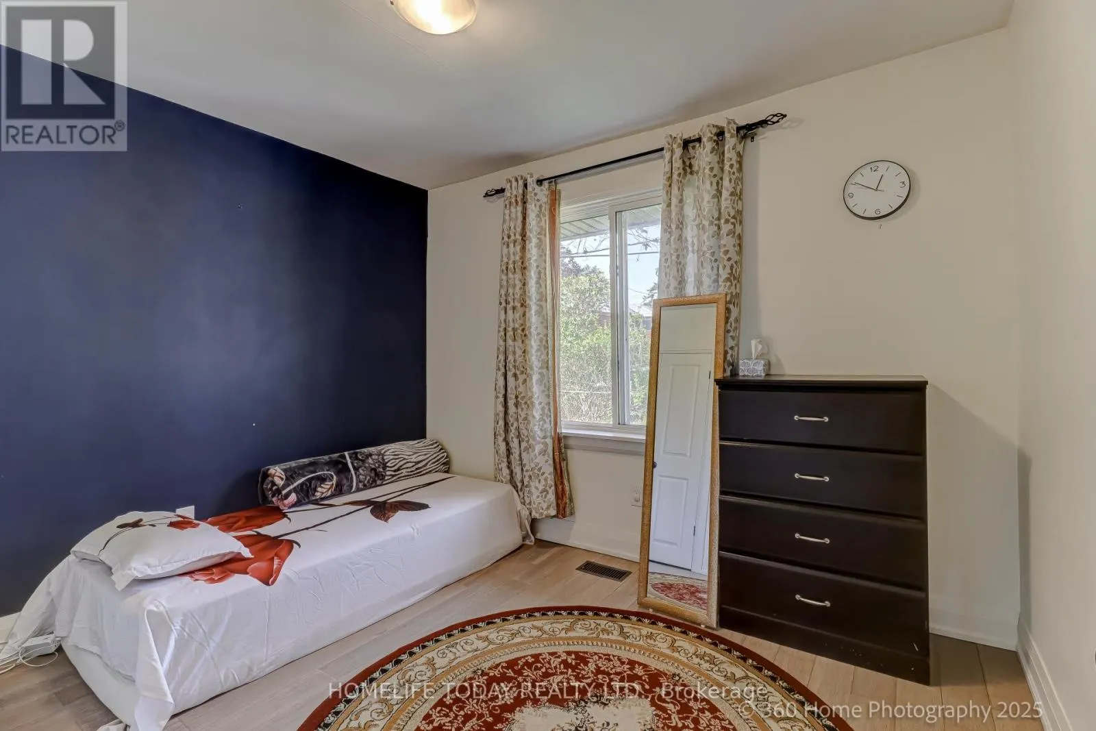 6 GREYABBEY TRAIL