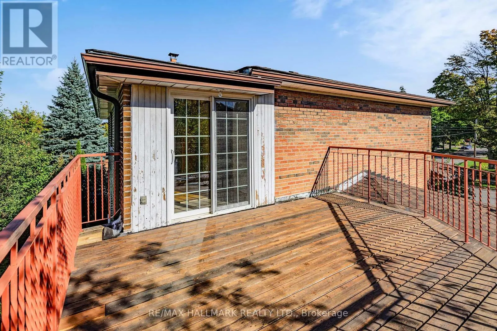 38 COURTON DRIVE