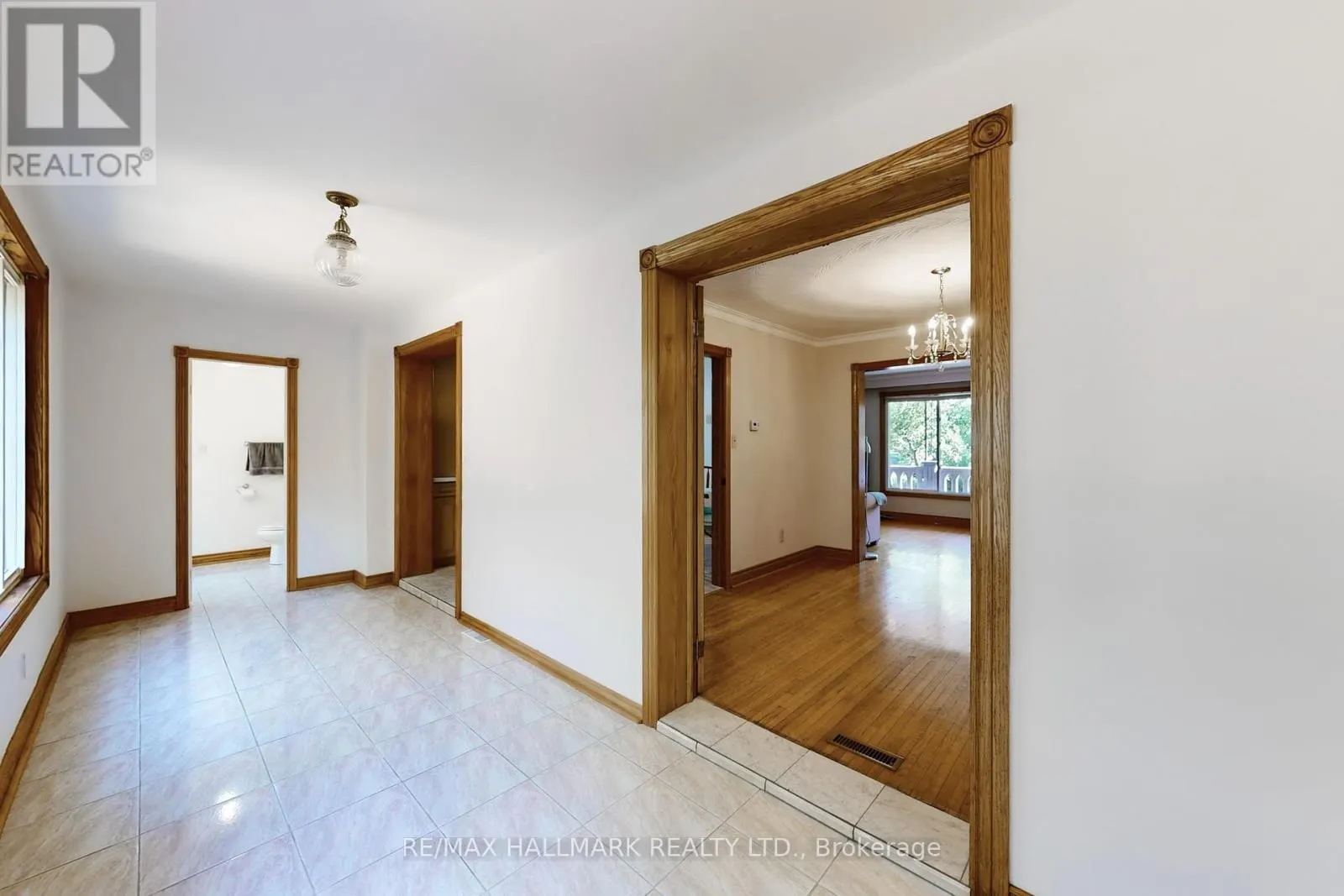 38 COURTON DRIVE