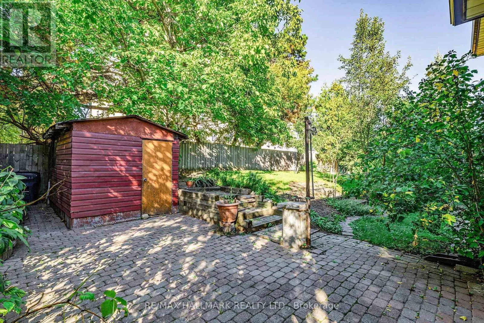 38 COURTON DRIVE