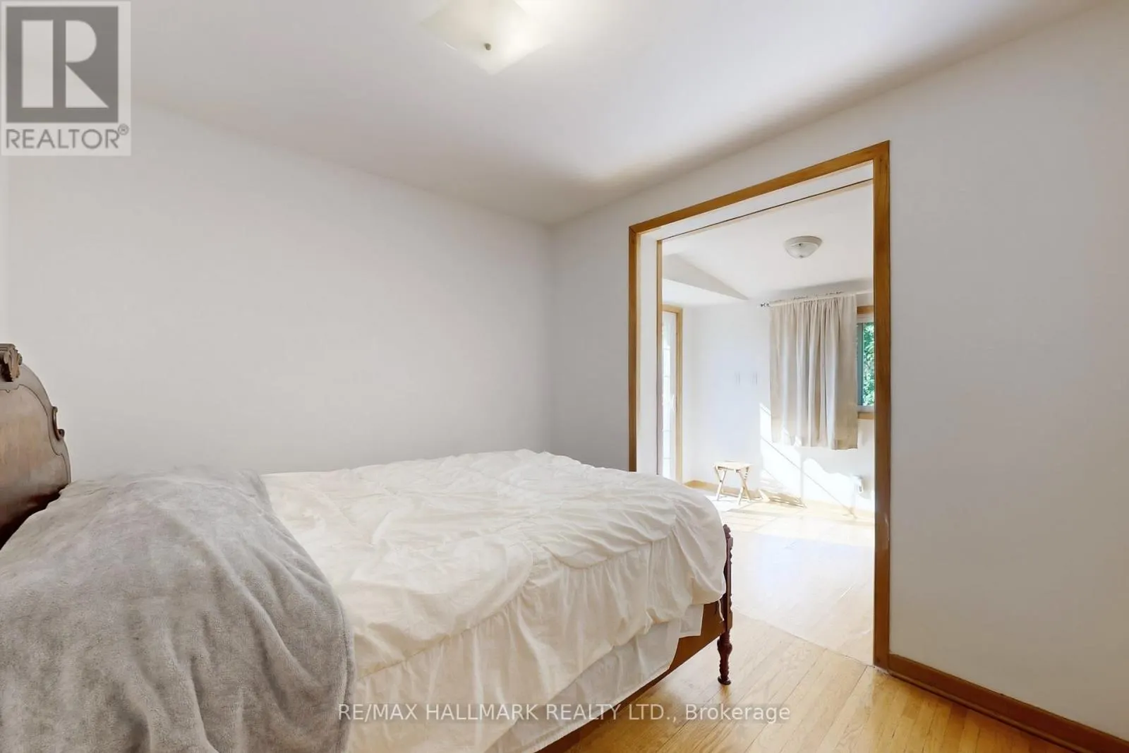 38 COURTON DRIVE