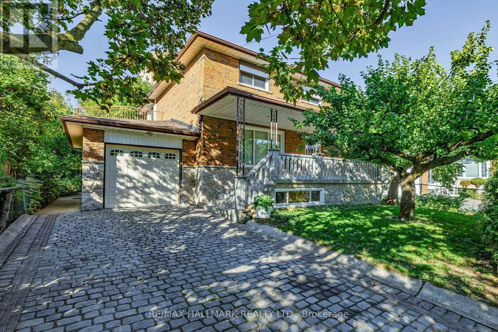 38 COURTON DRIVE