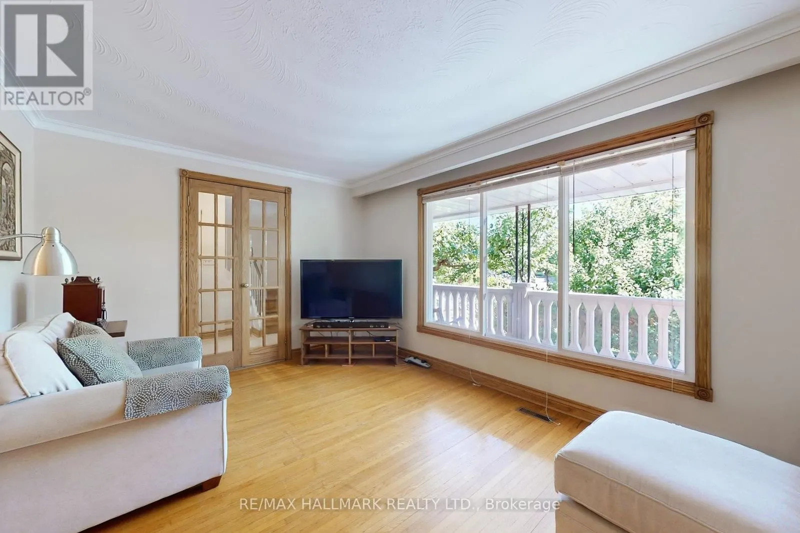 38 COURTON DRIVE