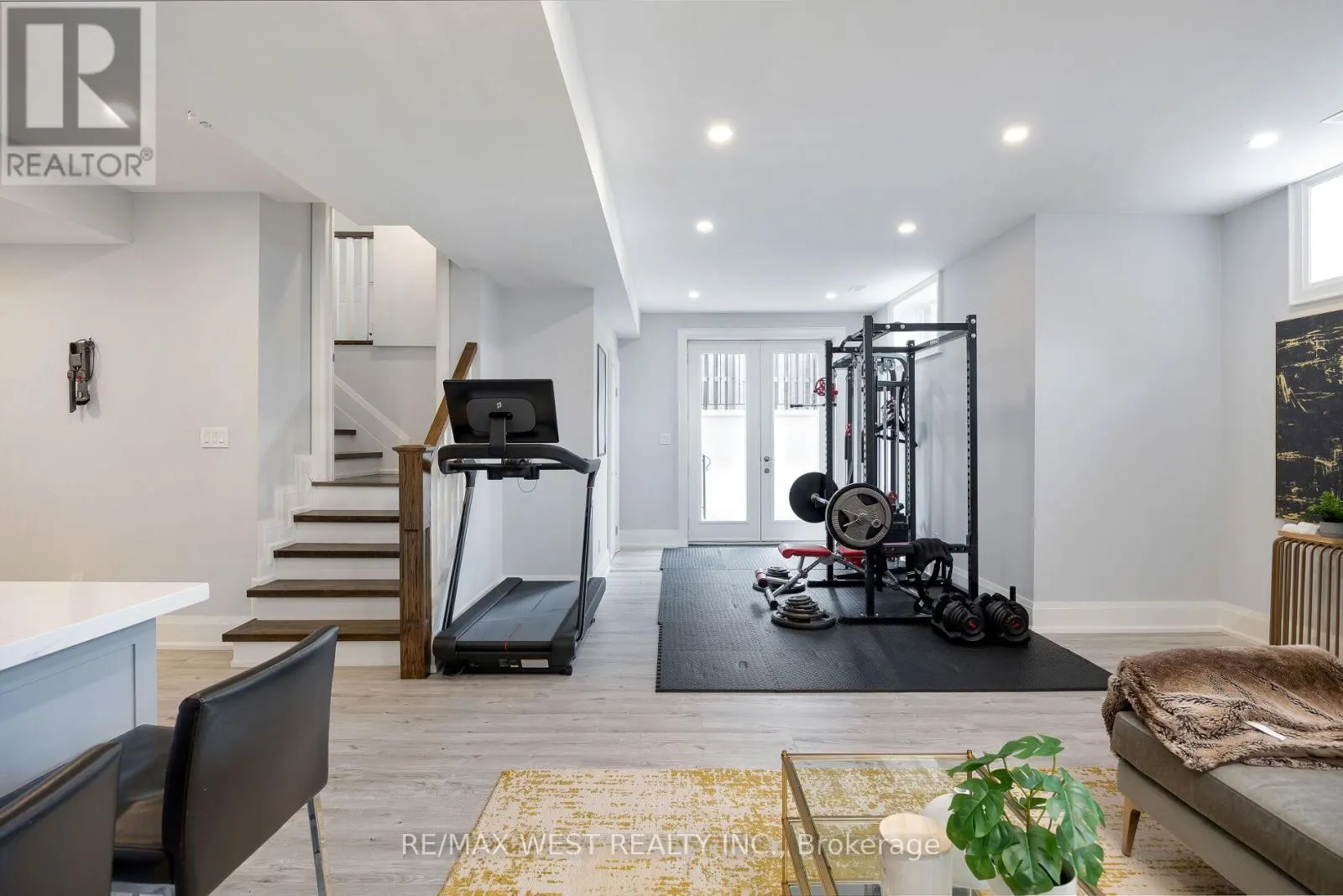 88 YARDLEY AVENUE