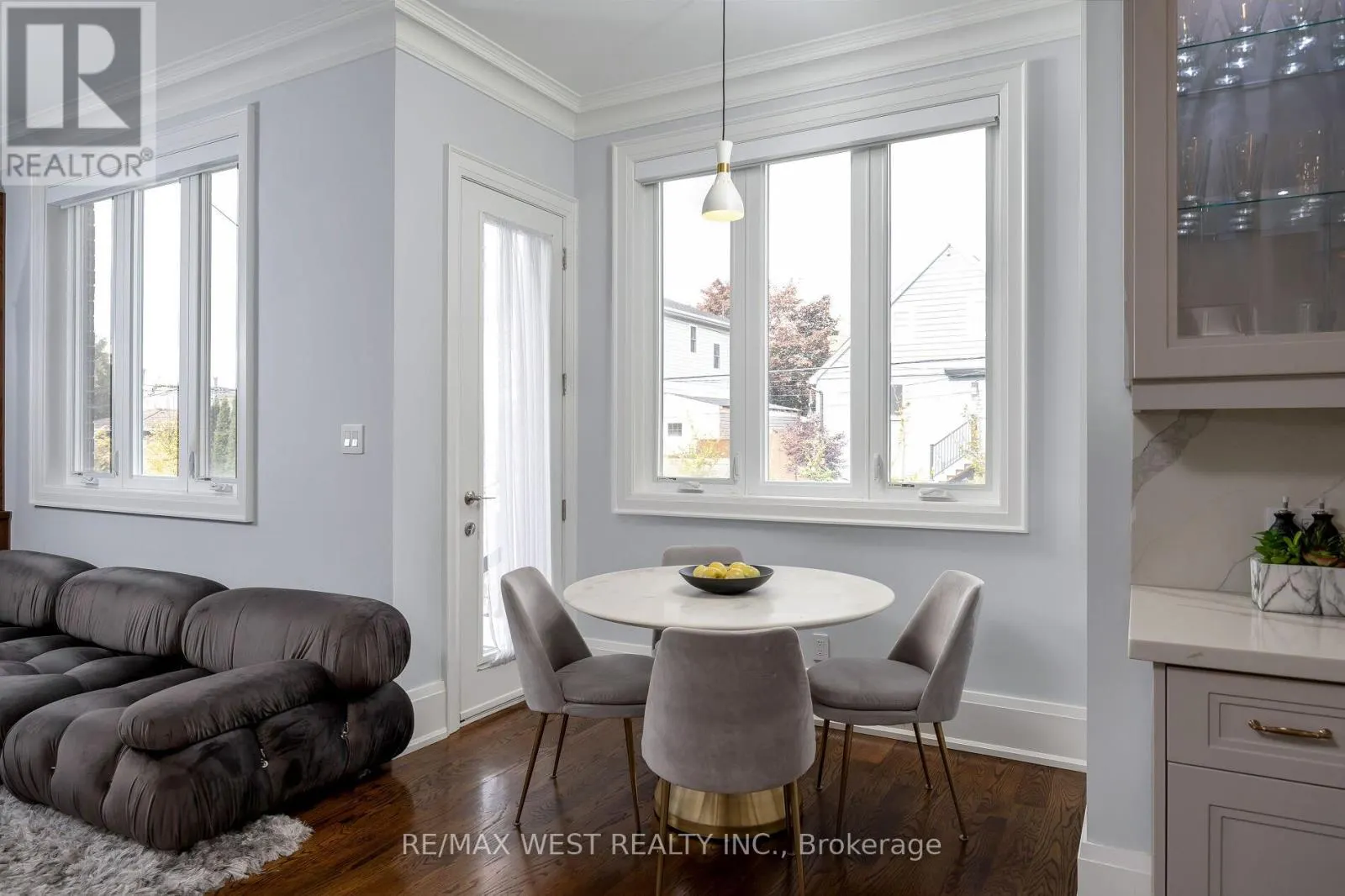 88 YARDLEY AVENUE