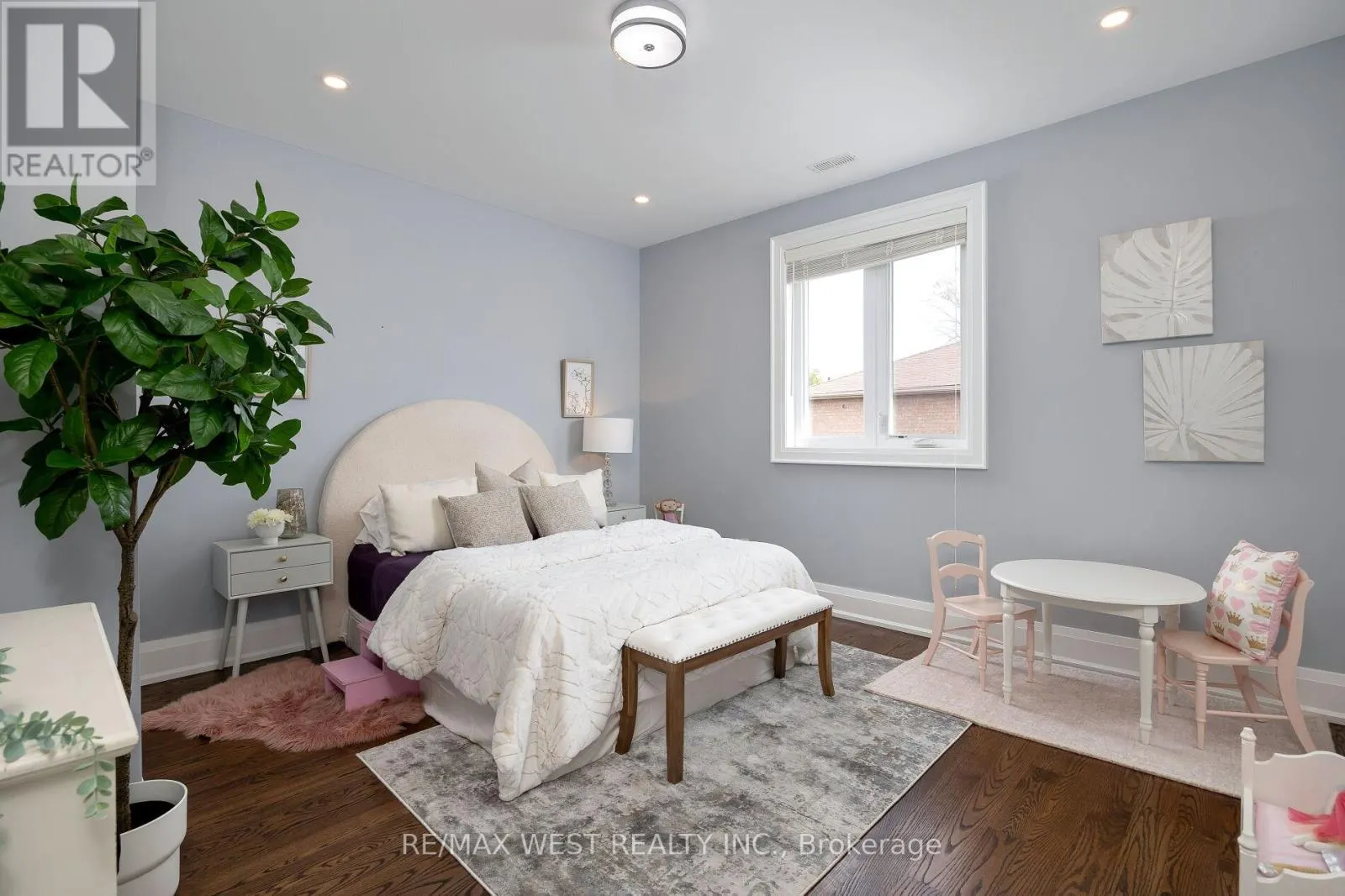 88 YARDLEY AVENUE