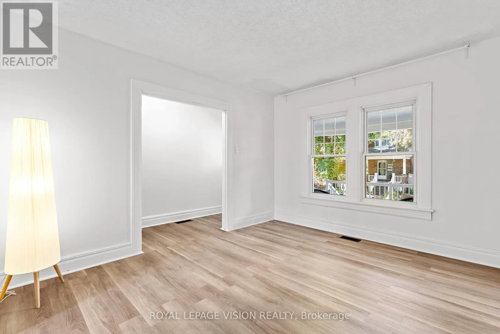 25 BELLEFAIR AVENUE