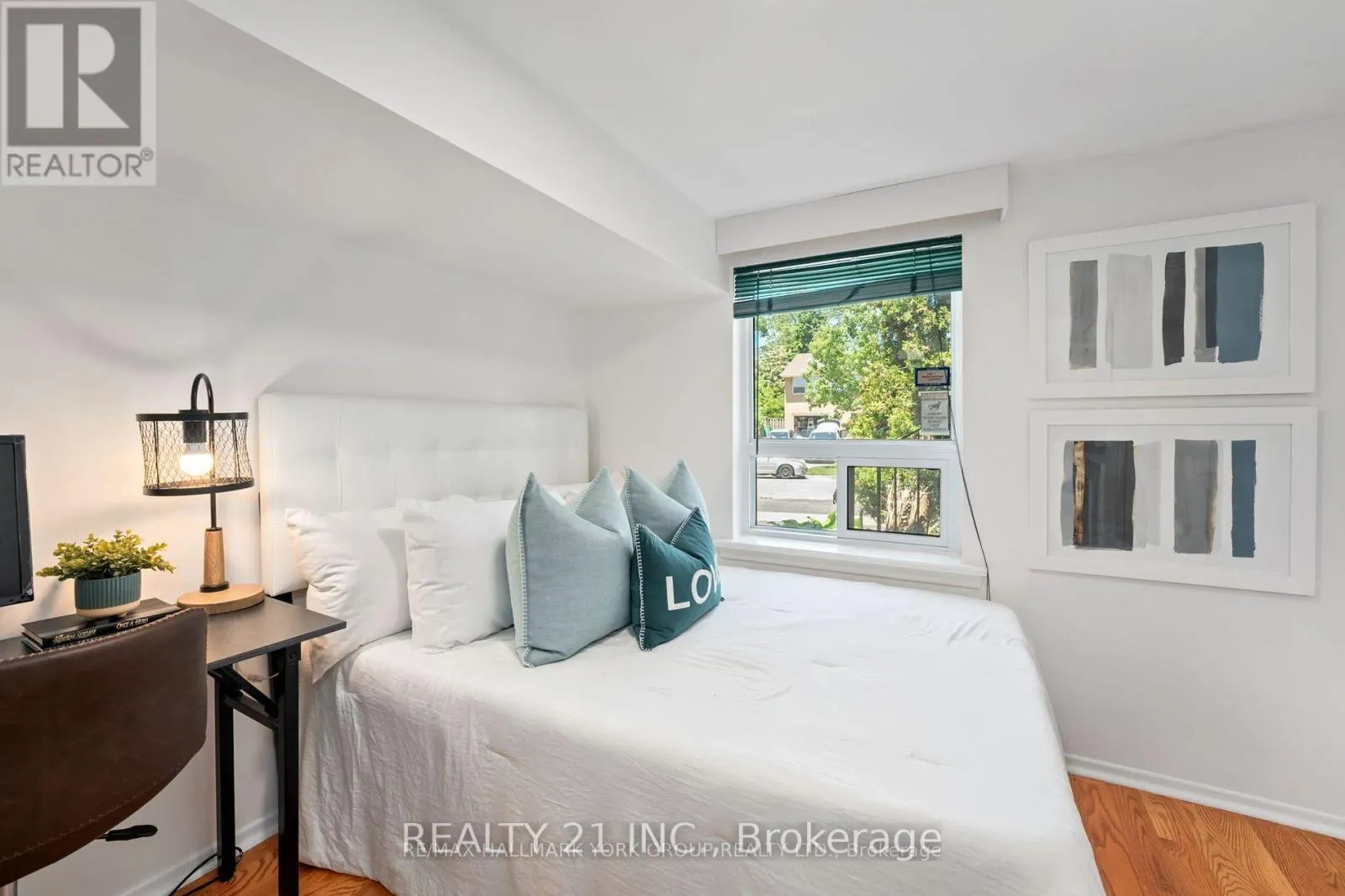 51 SLOLEY ROAD