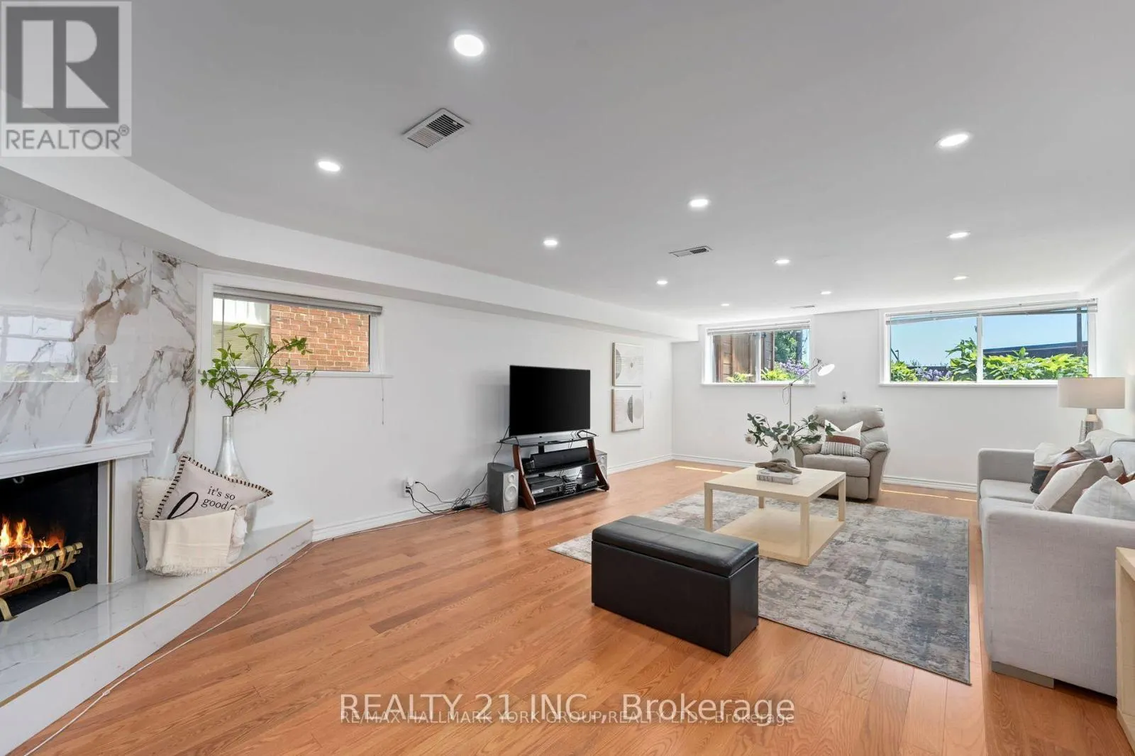 51 SLOLEY ROAD