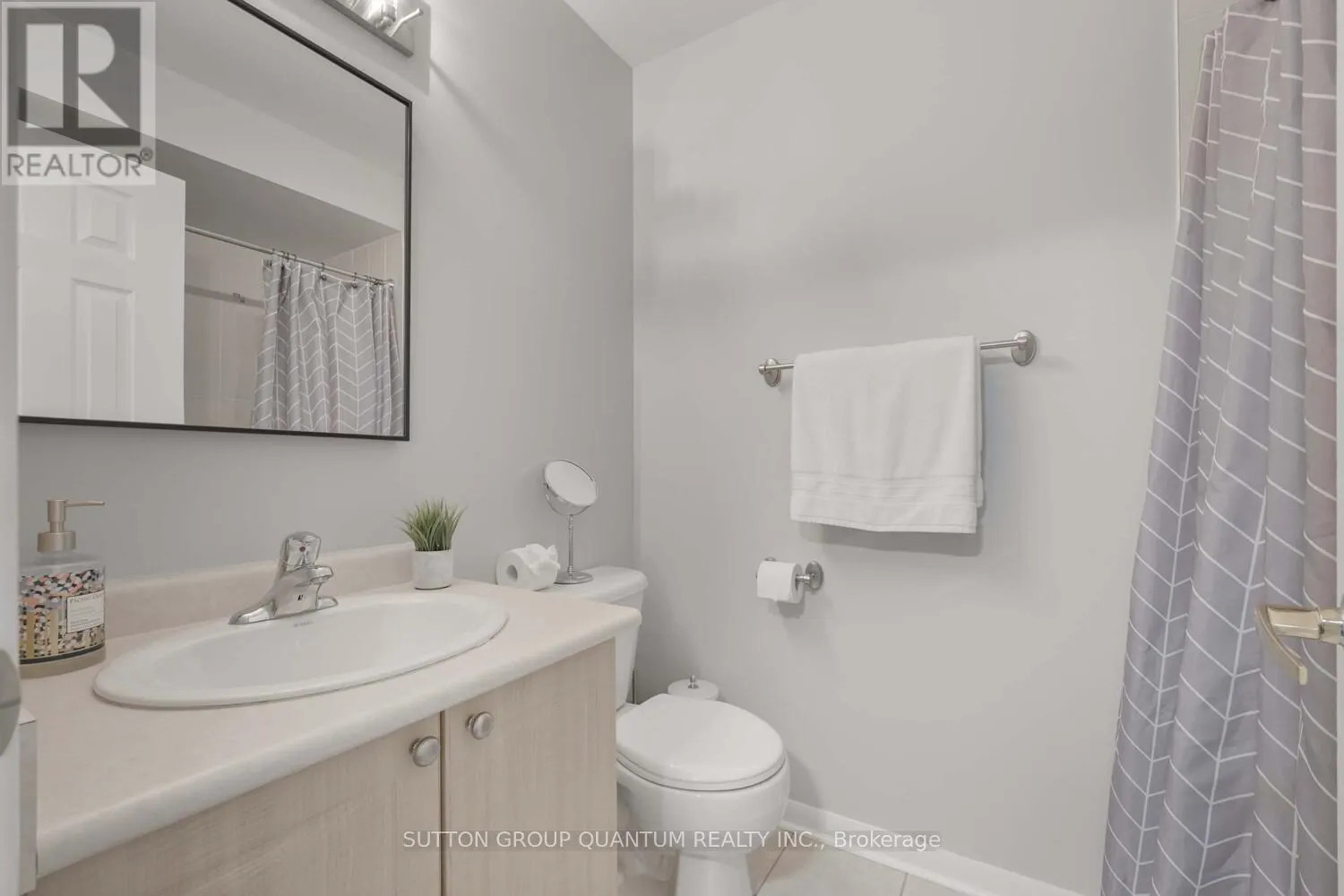 #38 - 1250 ST MARTINS DRIVE