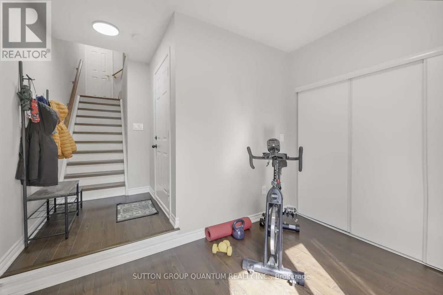 #38 - 1250 ST MARTINS DRIVE
