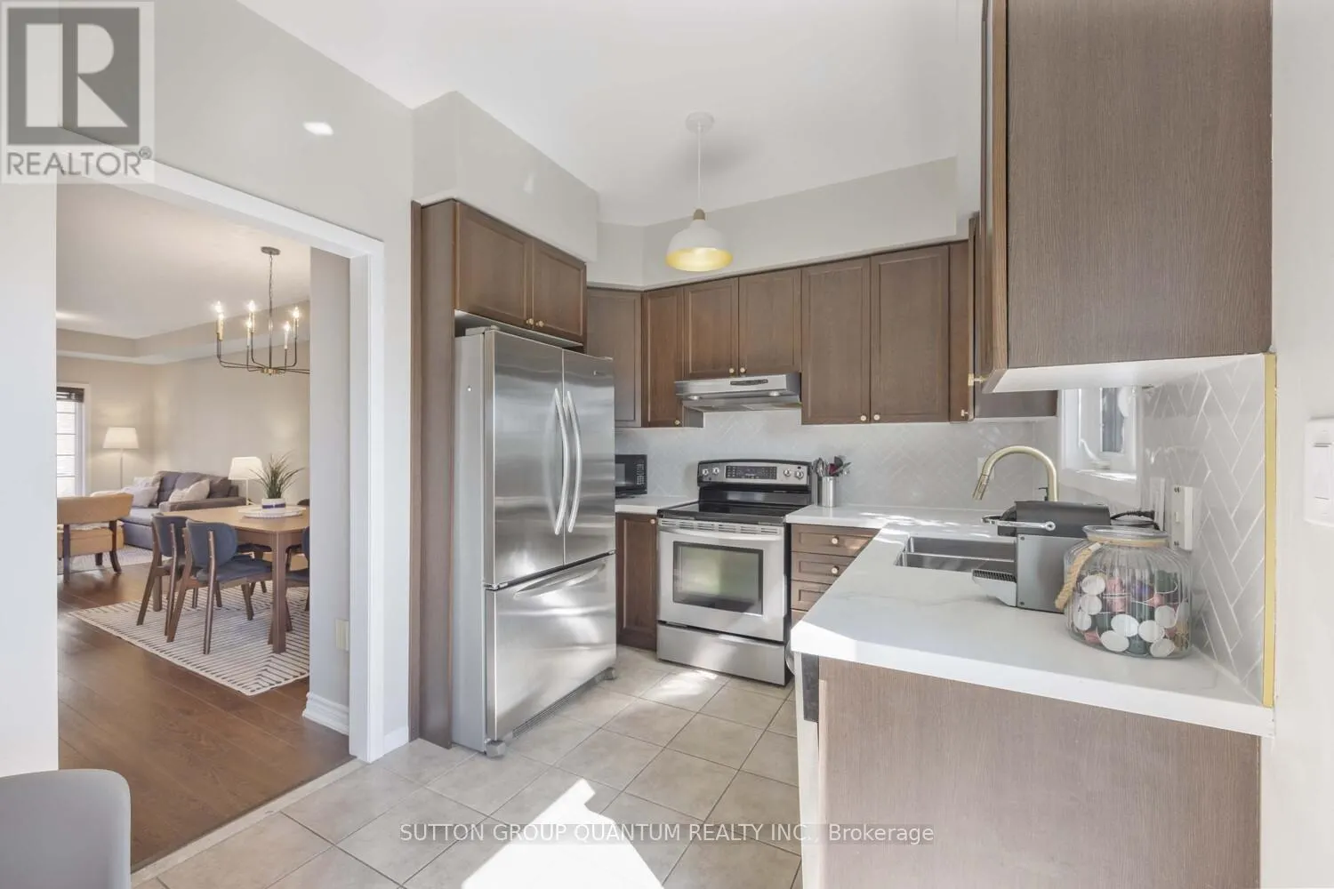 #38 - 1250 ST MARTINS DRIVE