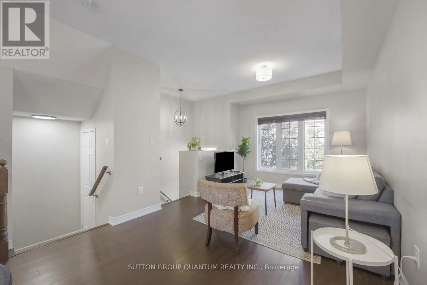 #38 - 1250 ST MARTINS DRIVE