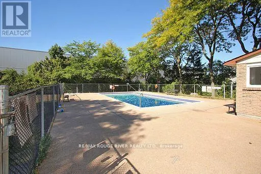 15 - 1330 TROWBRIDGE DRIVE
